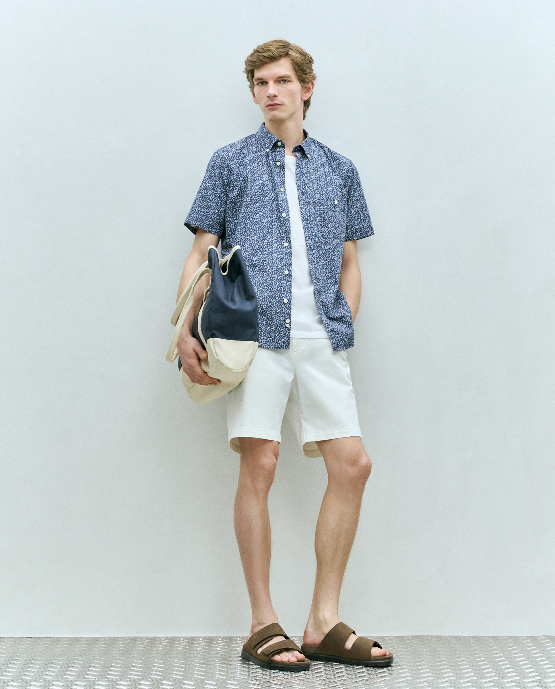 Imagem 0 de Camisa de Manga Curta com Estampado Floral