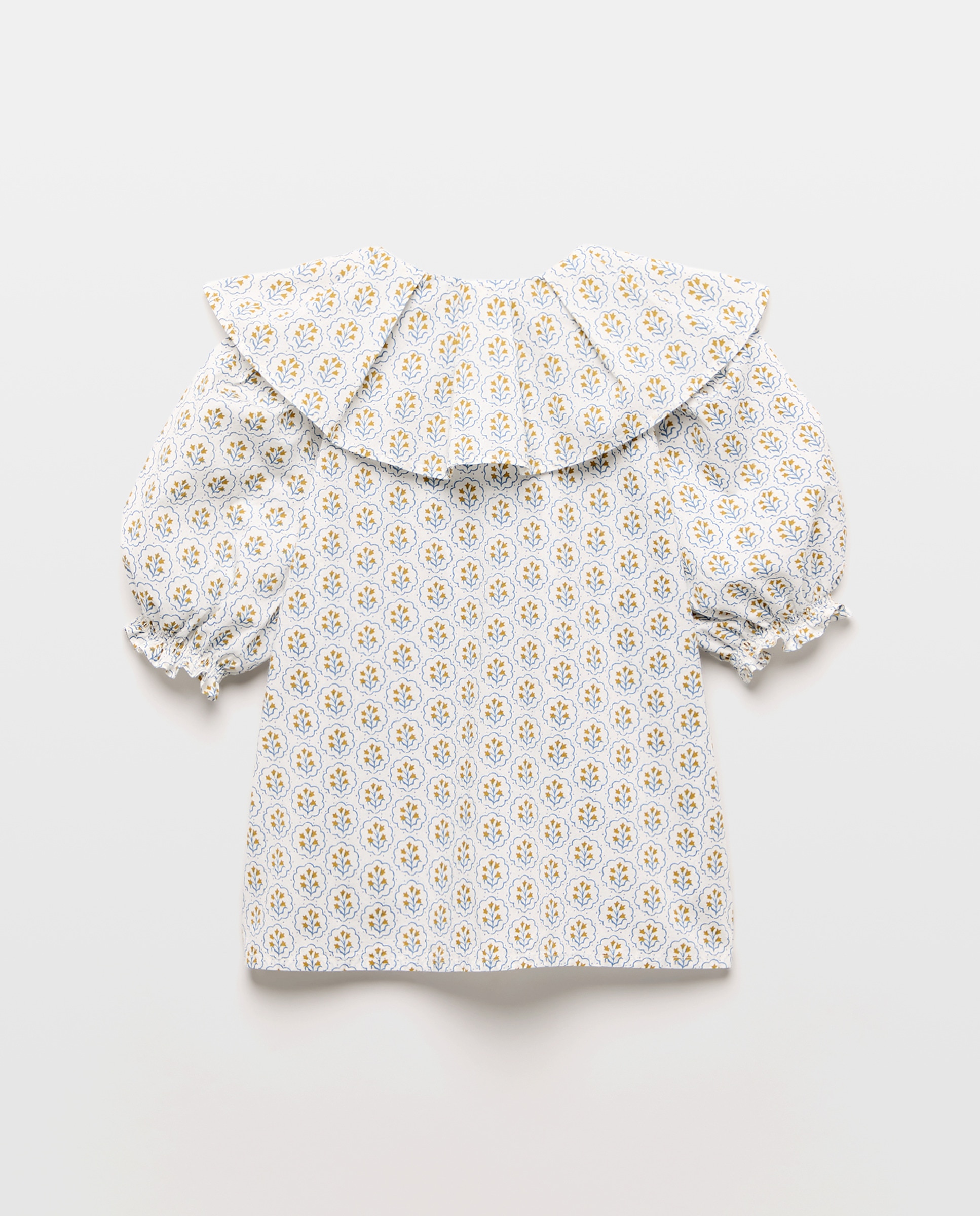 Blusa niña cuello volante manga corta Mostaza-2