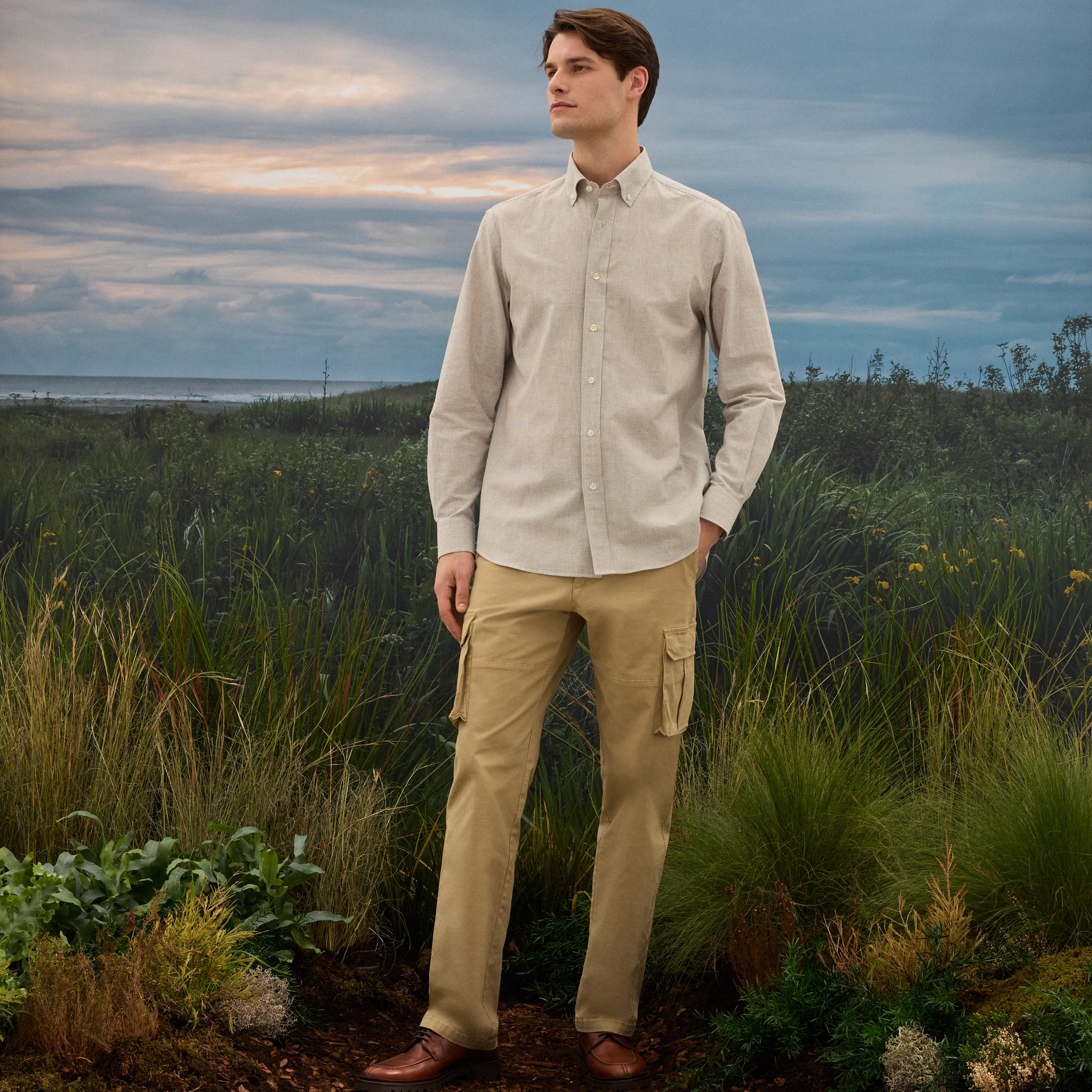 Camisa de Linho às Riscas de Homem Bege-2