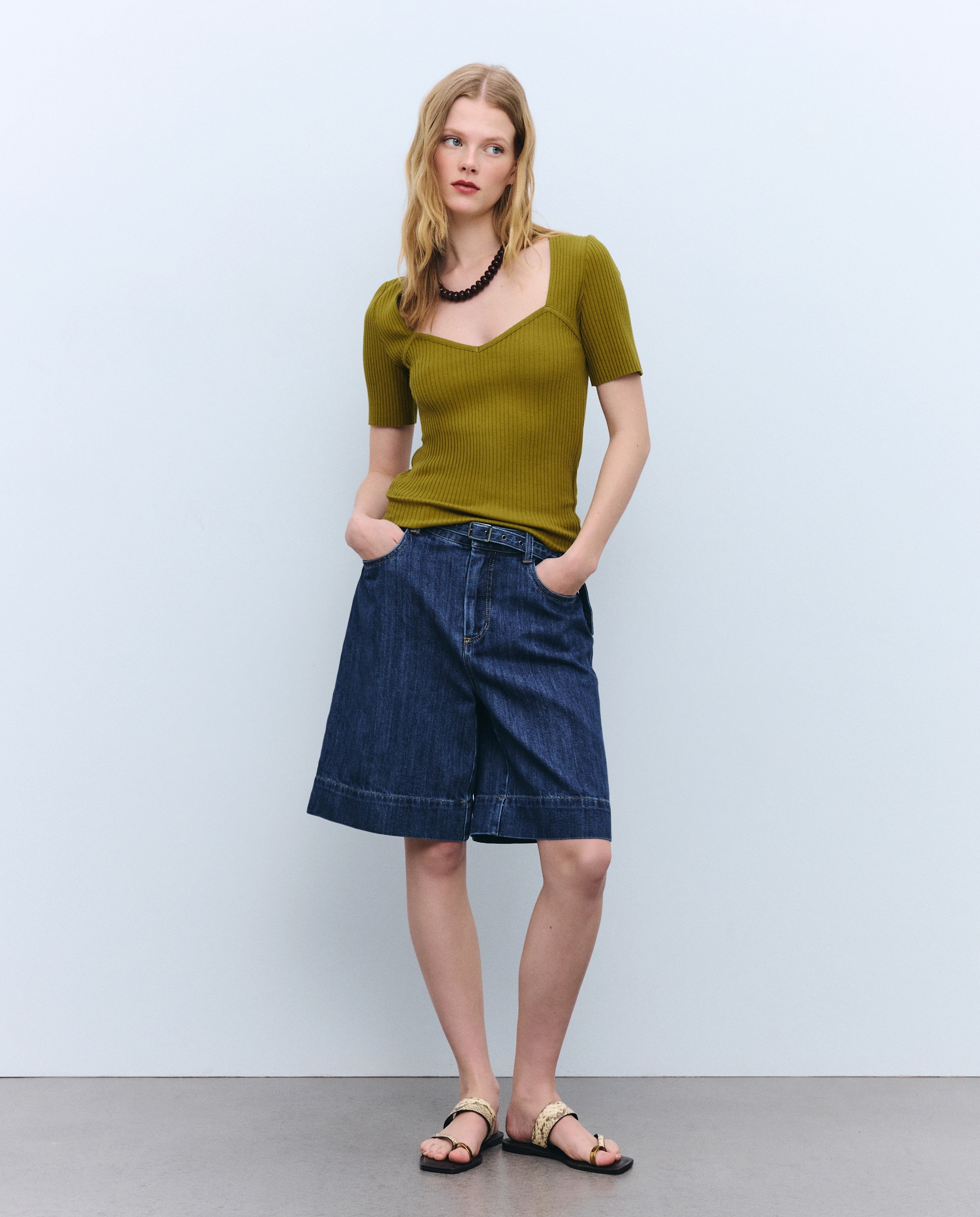 Imagem 0 de Bermudas de ganga com cinto