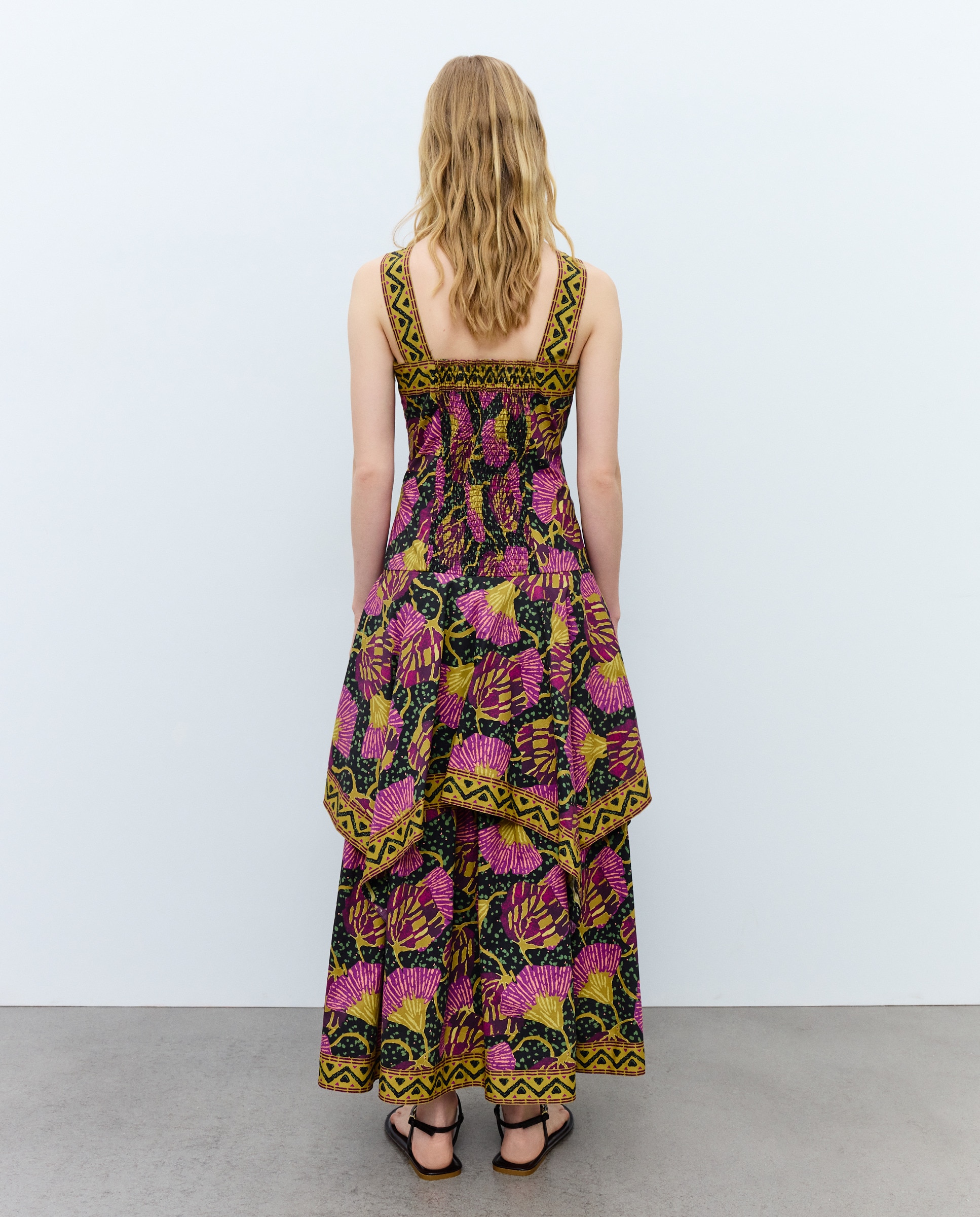 Vestido de Alças com Rebordo Decorativo Rosa-3