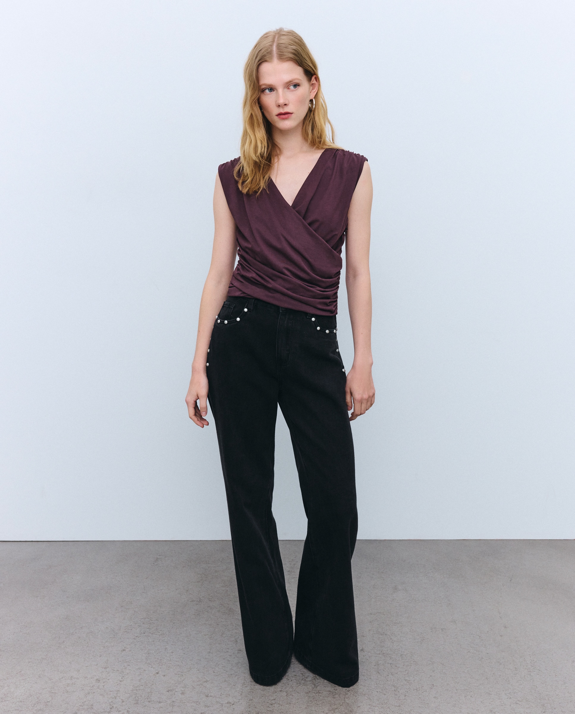 T-shirt de Manga Curta e Decote Cruzado Drapeado 291 Beringela-2