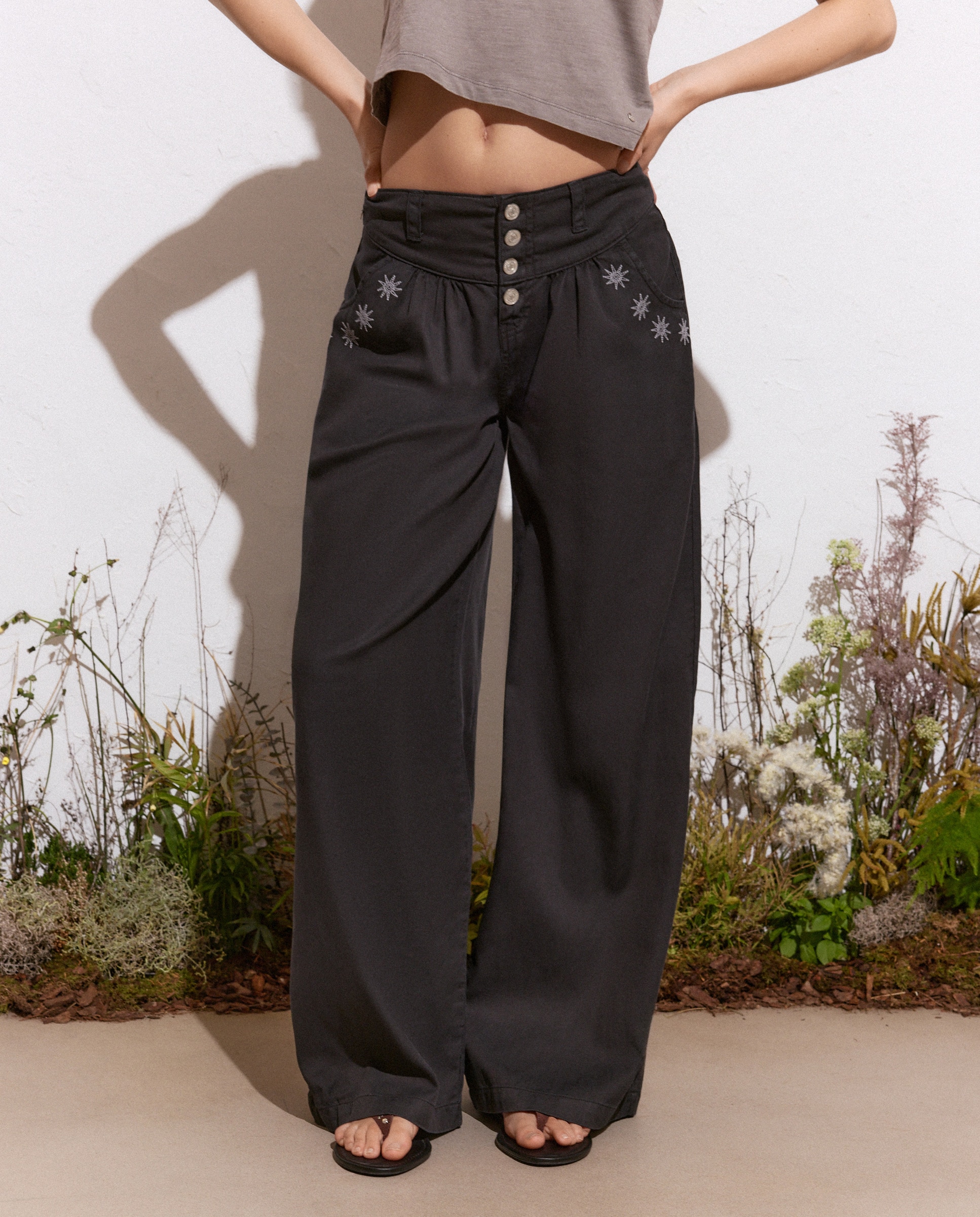 Jeans Light com Bordados 830 Antracite-2