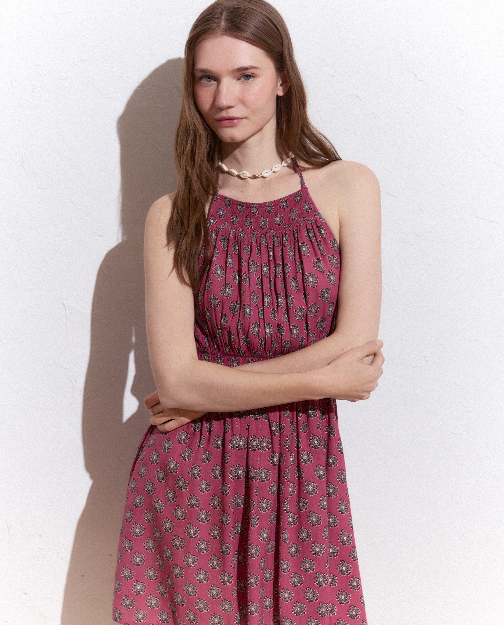 Imagem 0 de Vestido Halter Curto com Estampado