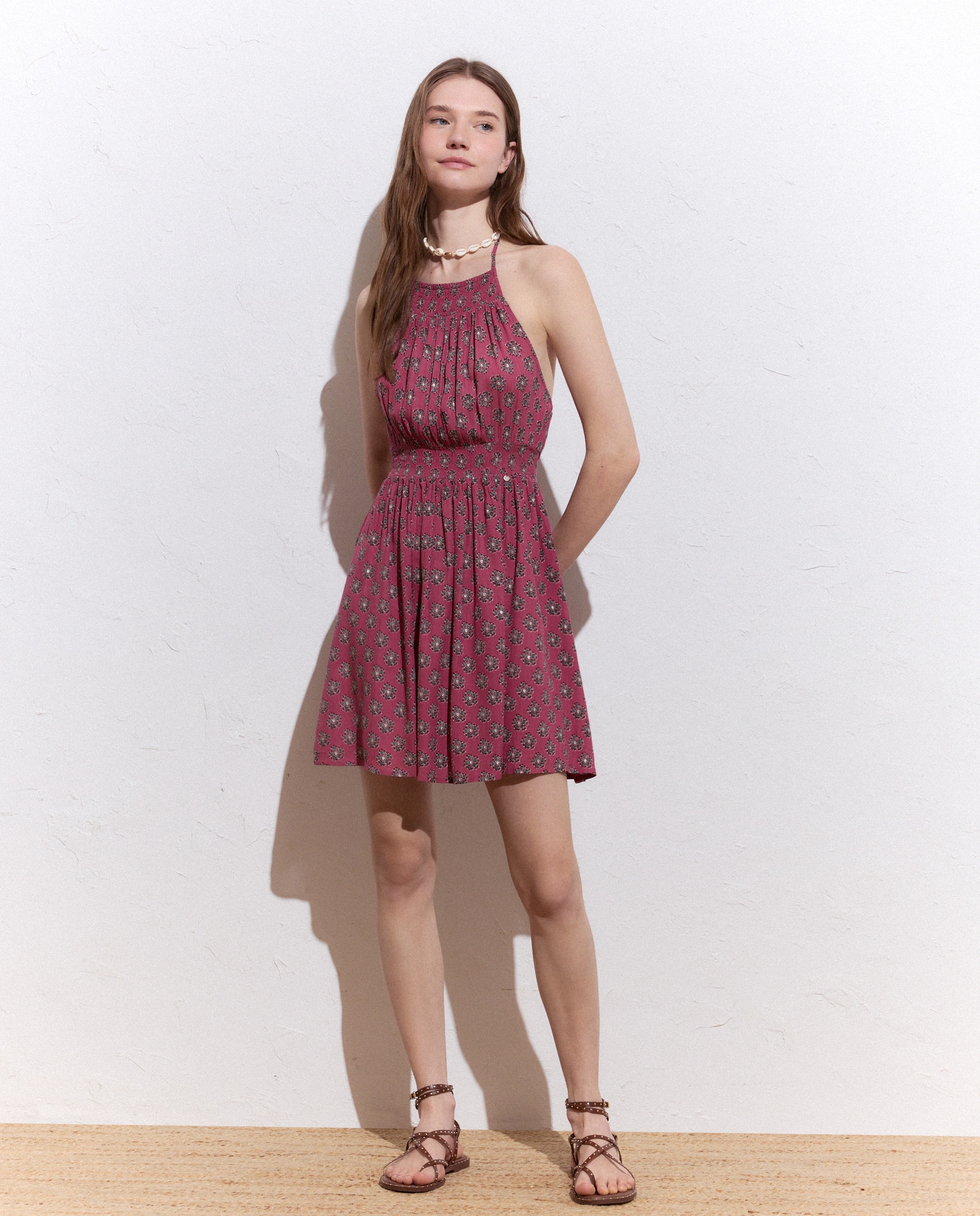 Vestido Halter Curto com Estampado 230 Rosa Escuro-2