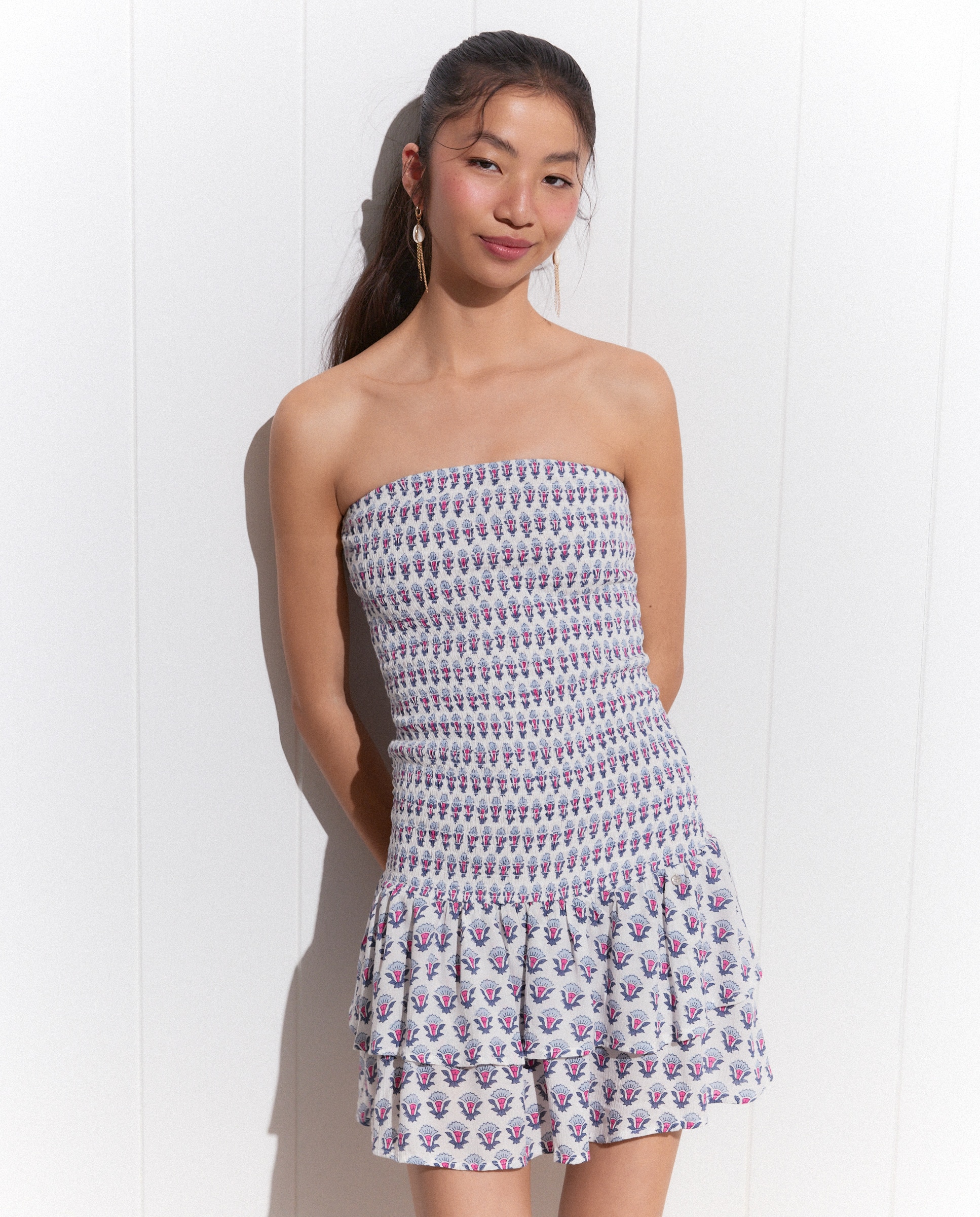 Imagem 0 de Vestido com Decote Caicai e Elásticos