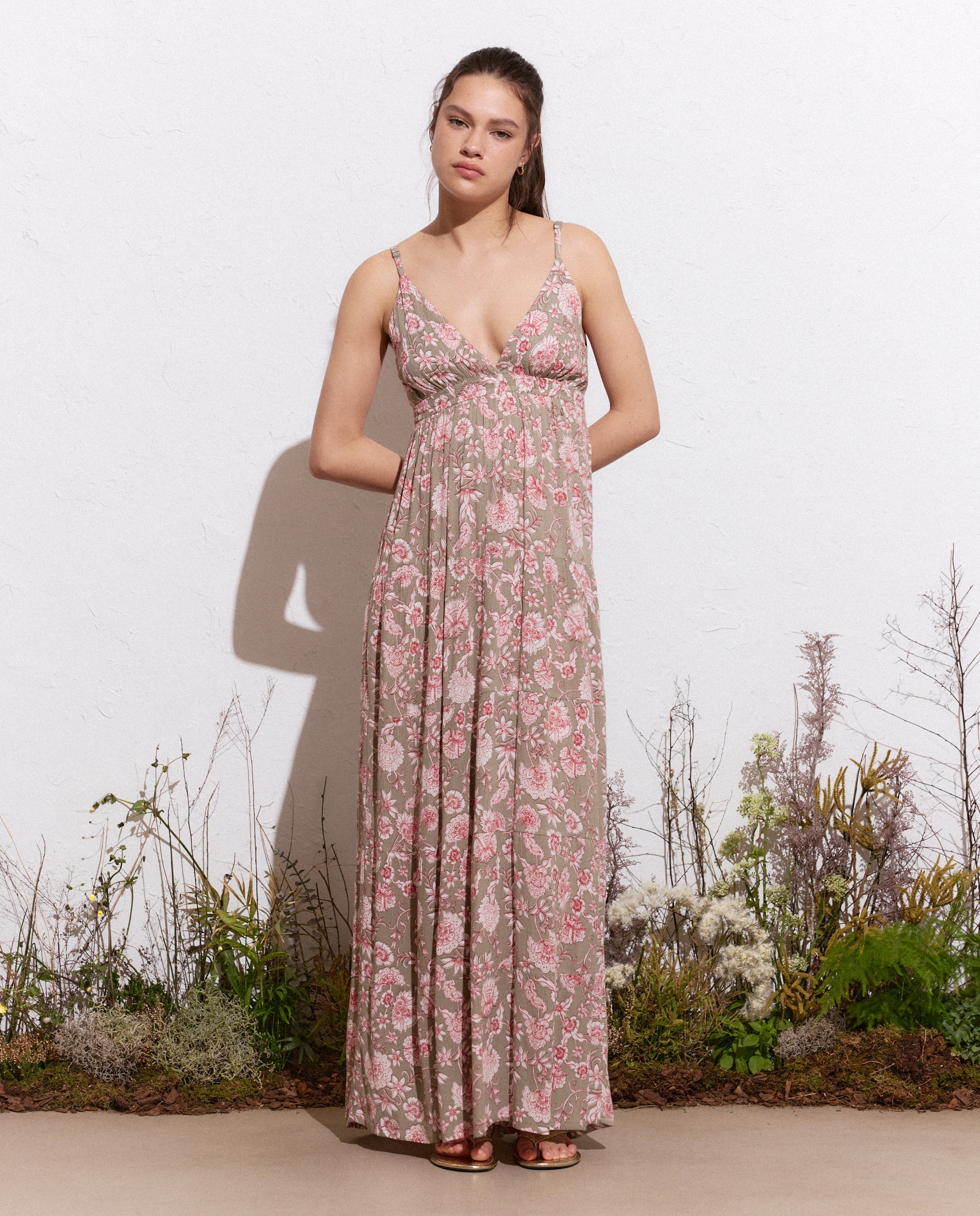 Imagem 0 de Vestido com Flor Indiana