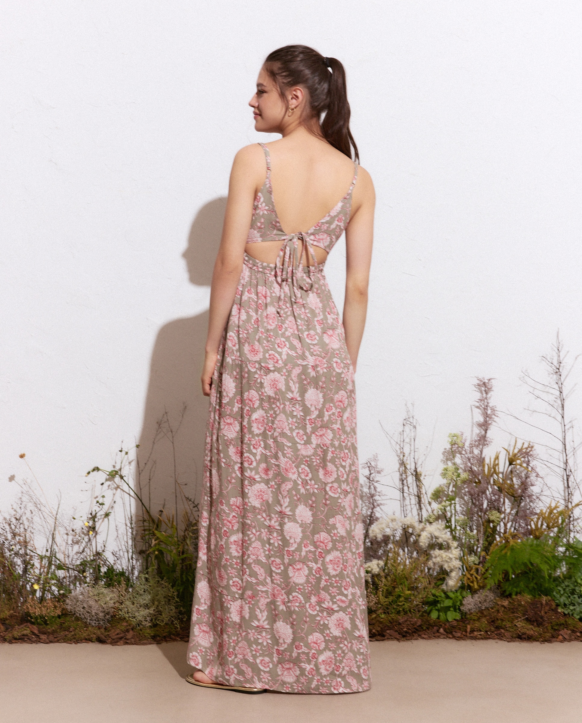 Vestido com Flor Indiana Verde Sálvia-3