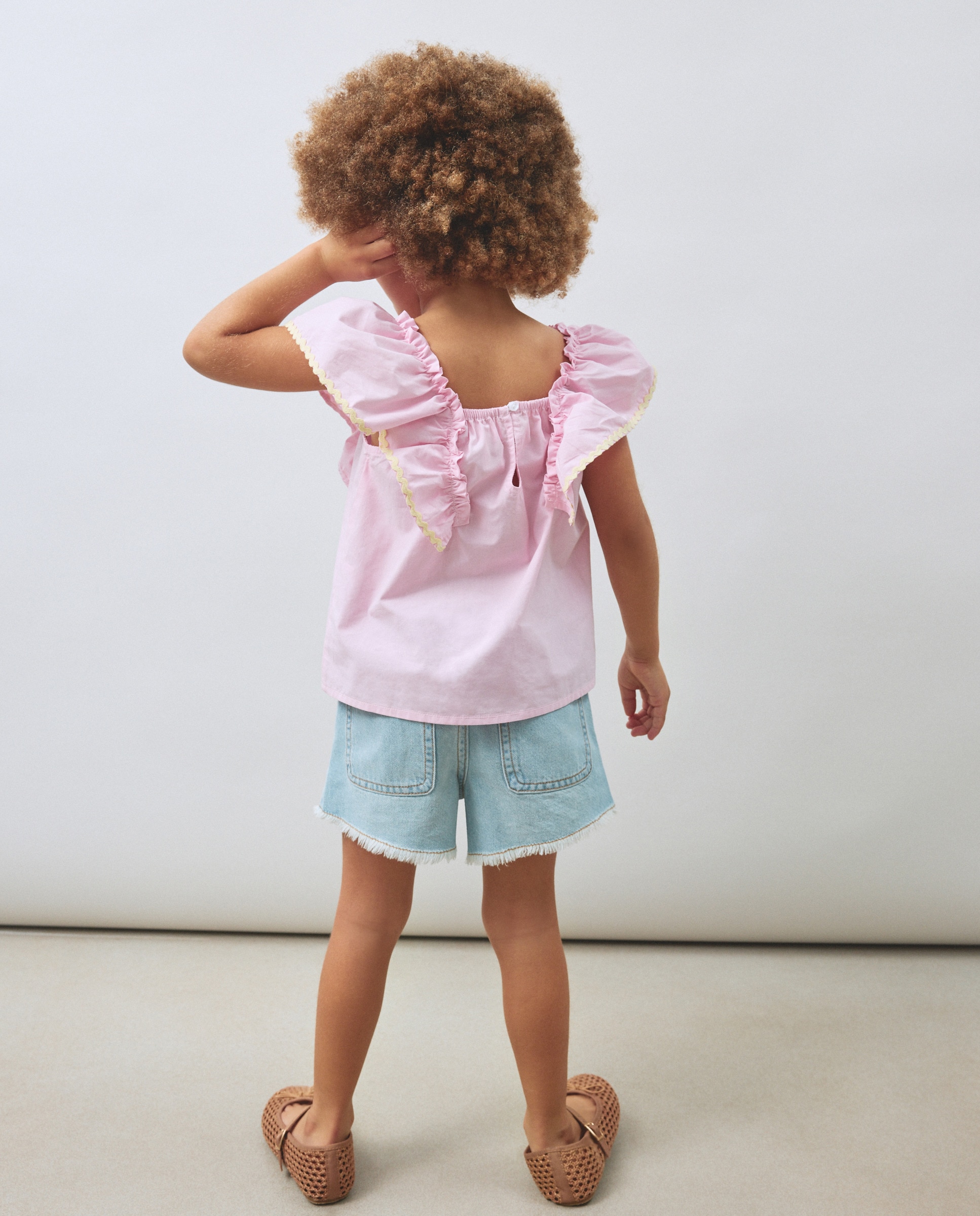 Blusa com Folho e Alças Largas 200 Rosa-3