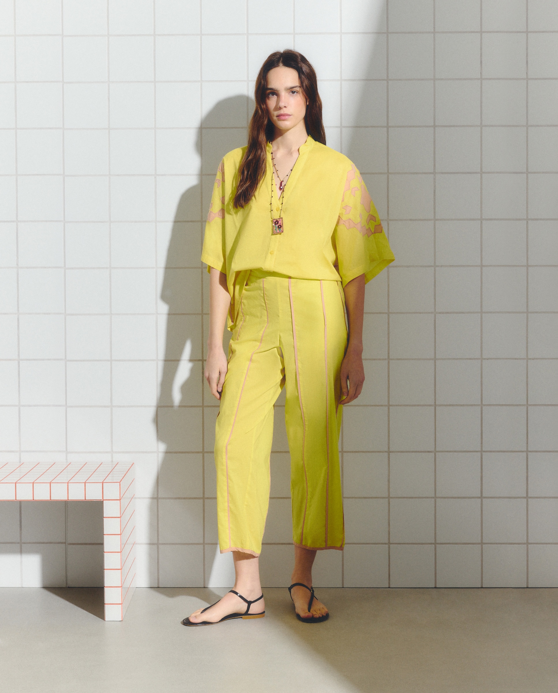 Imagem 0 de Calças com Piping às Riscas