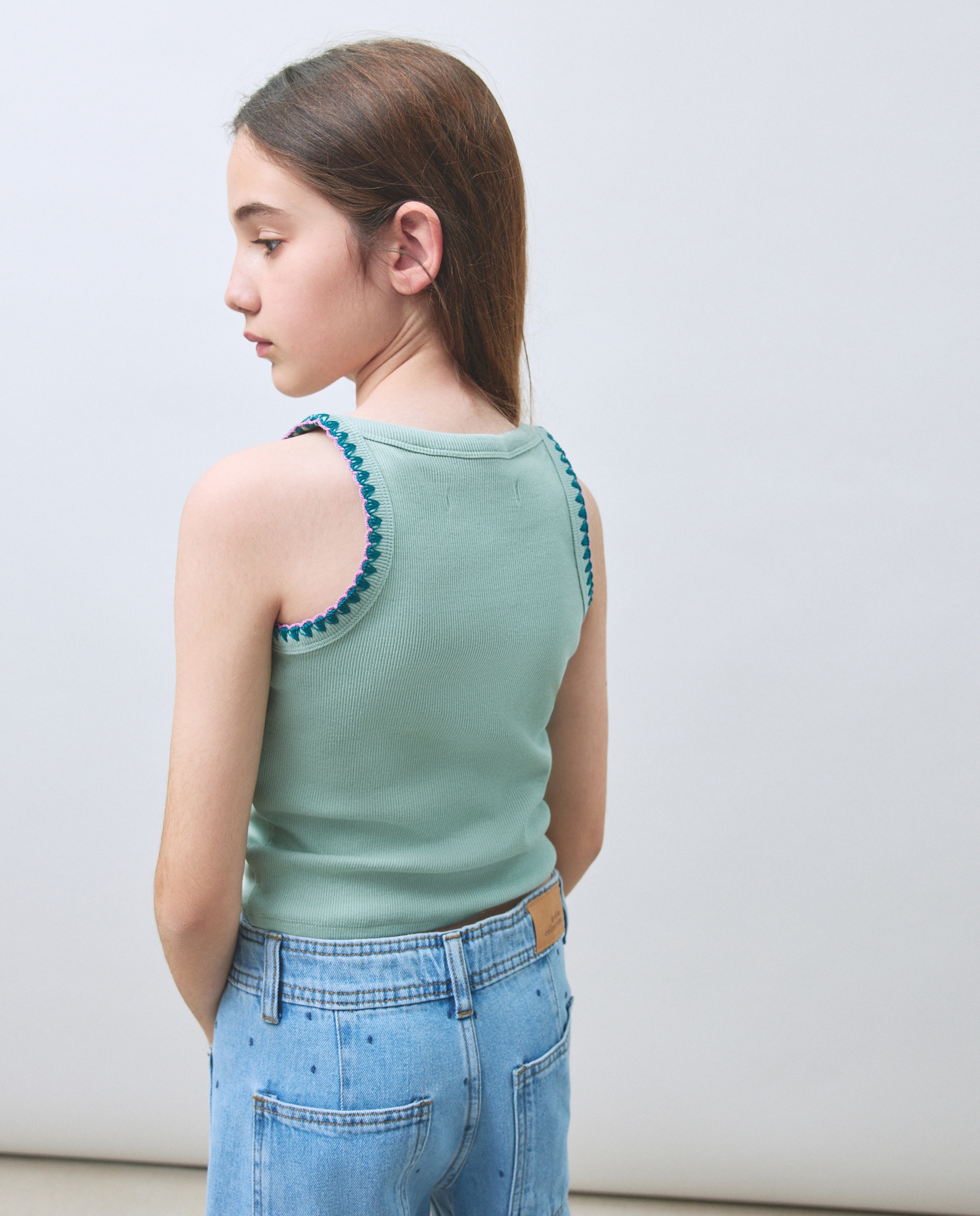 T-shirt sem Mangas e com Debruado de Crochet 510 Verde Claro-3