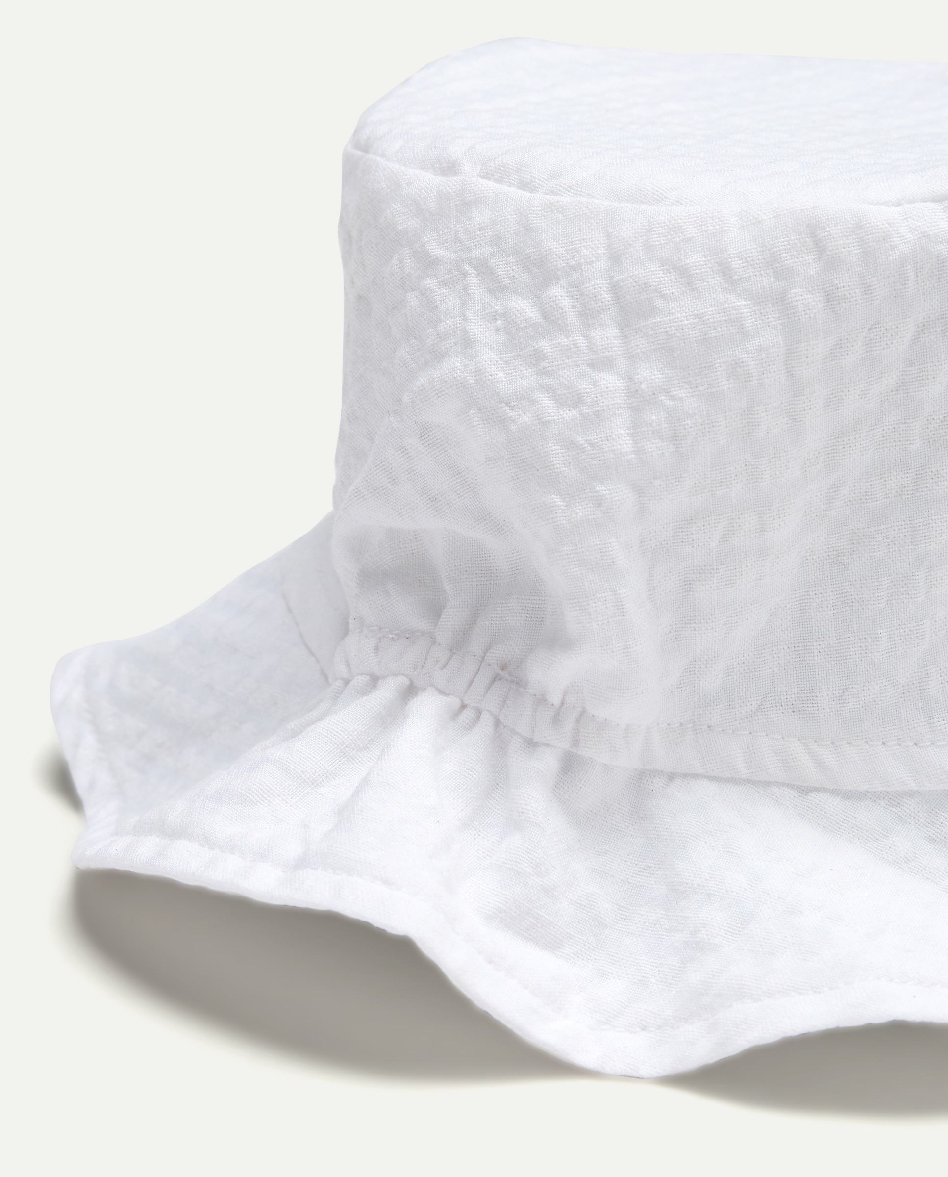 Gorro liso bebé seersucker Blanco-2