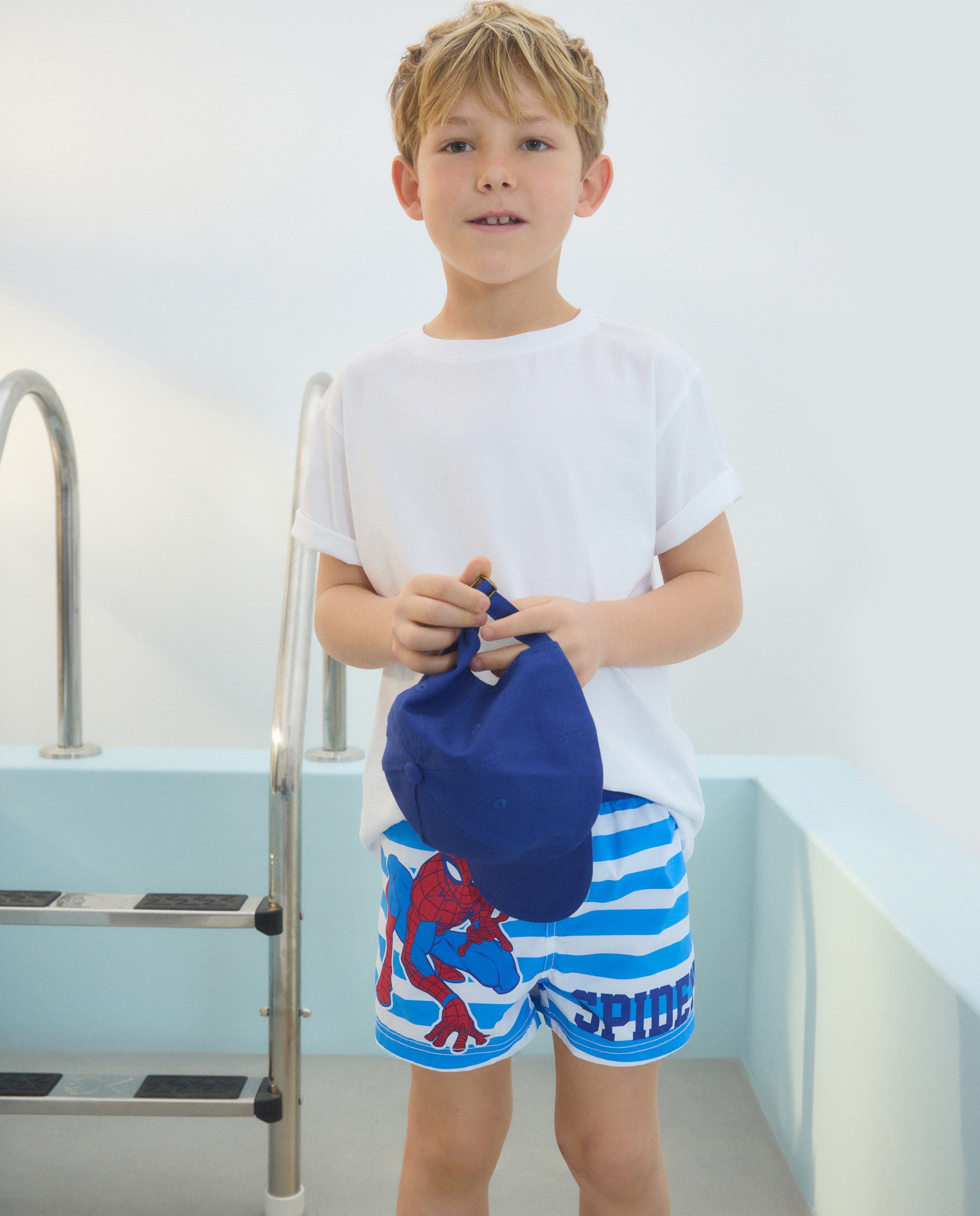 Bermudas da Licença Homem-Aranha Azul-marinho-2