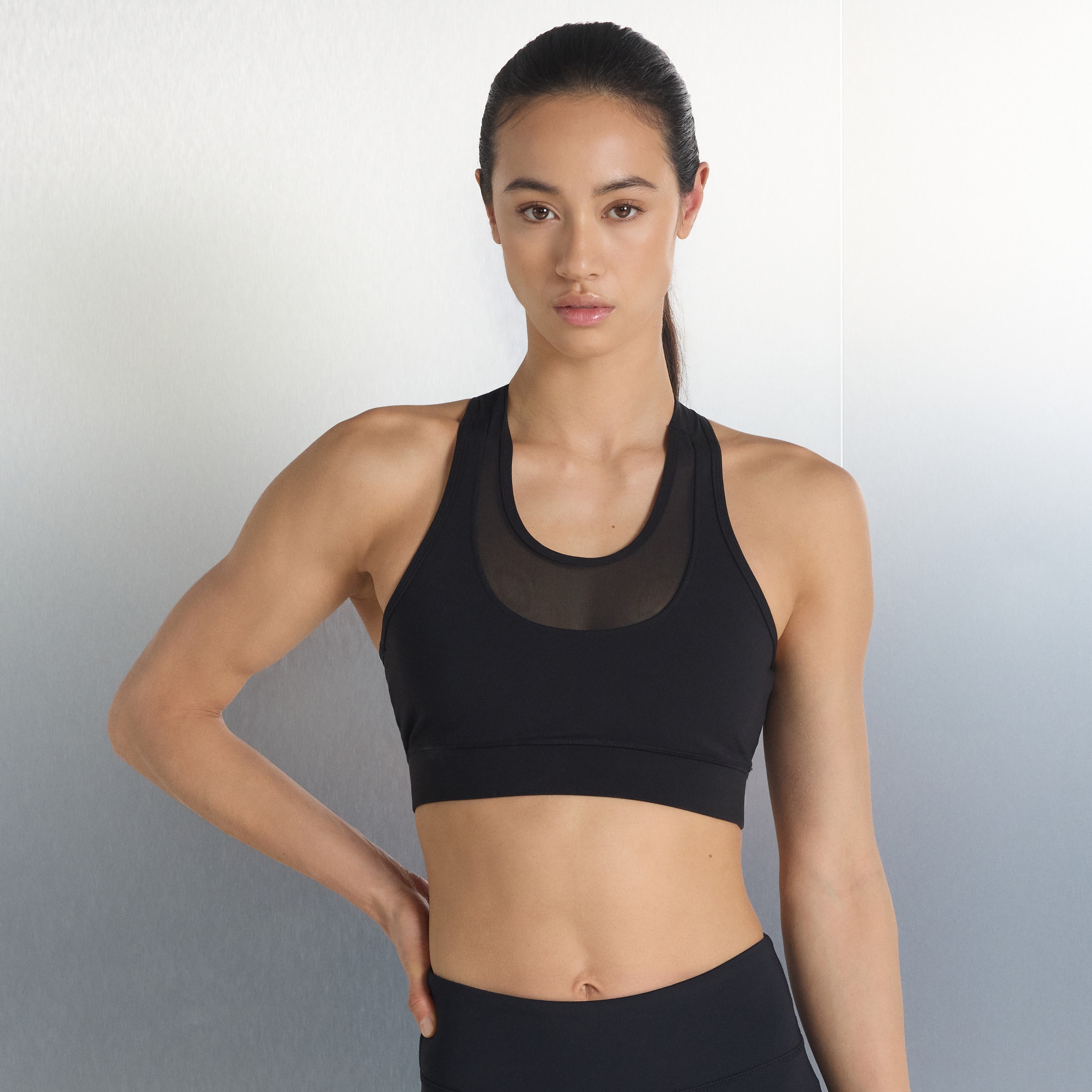 Imagem 0 de Top de Training de Mulher com Mesh