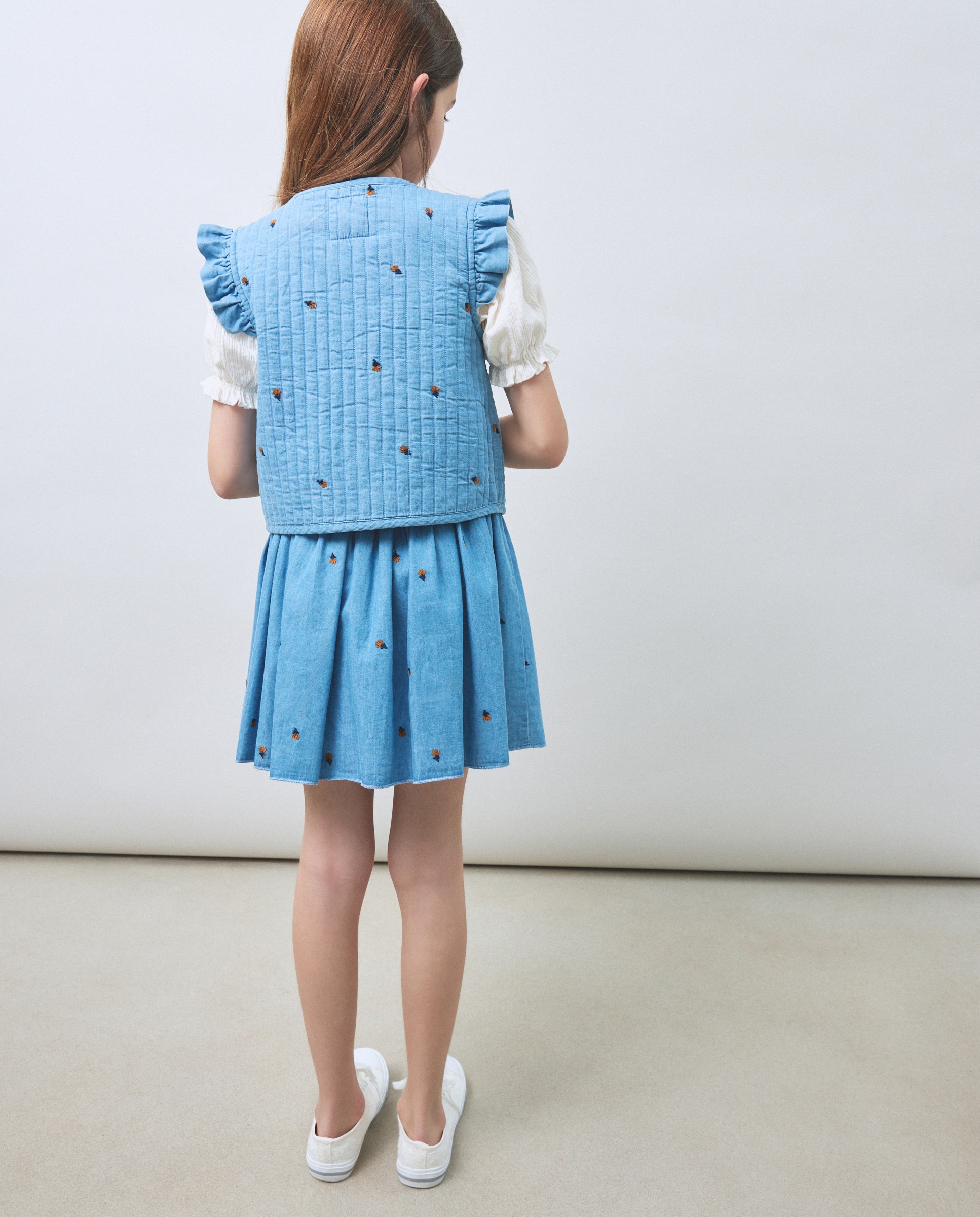 Saia Rodada de Chambray com Estampado Bordado Azul-3