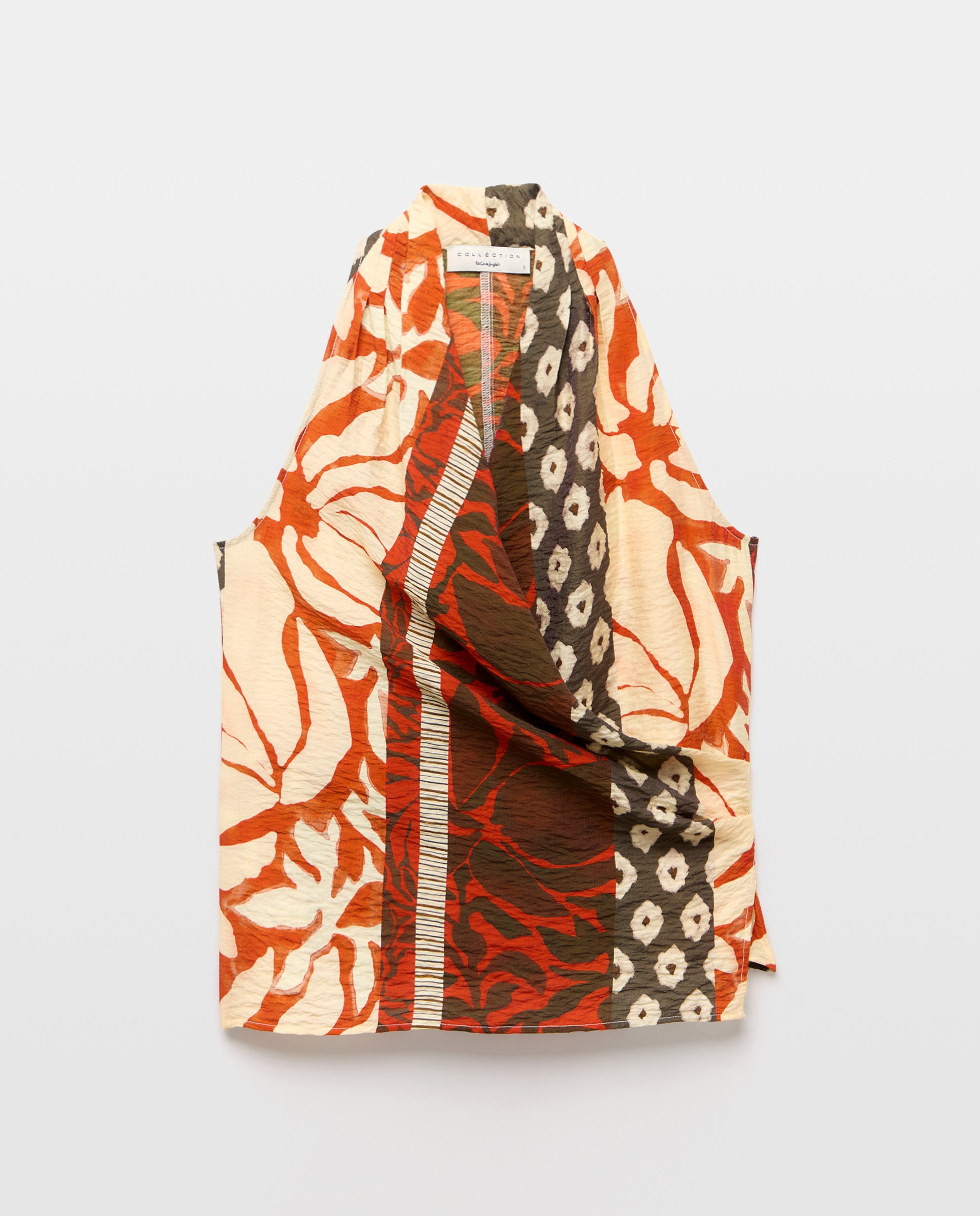 Imagen 0 de Top estampado con cuello halter de mujer