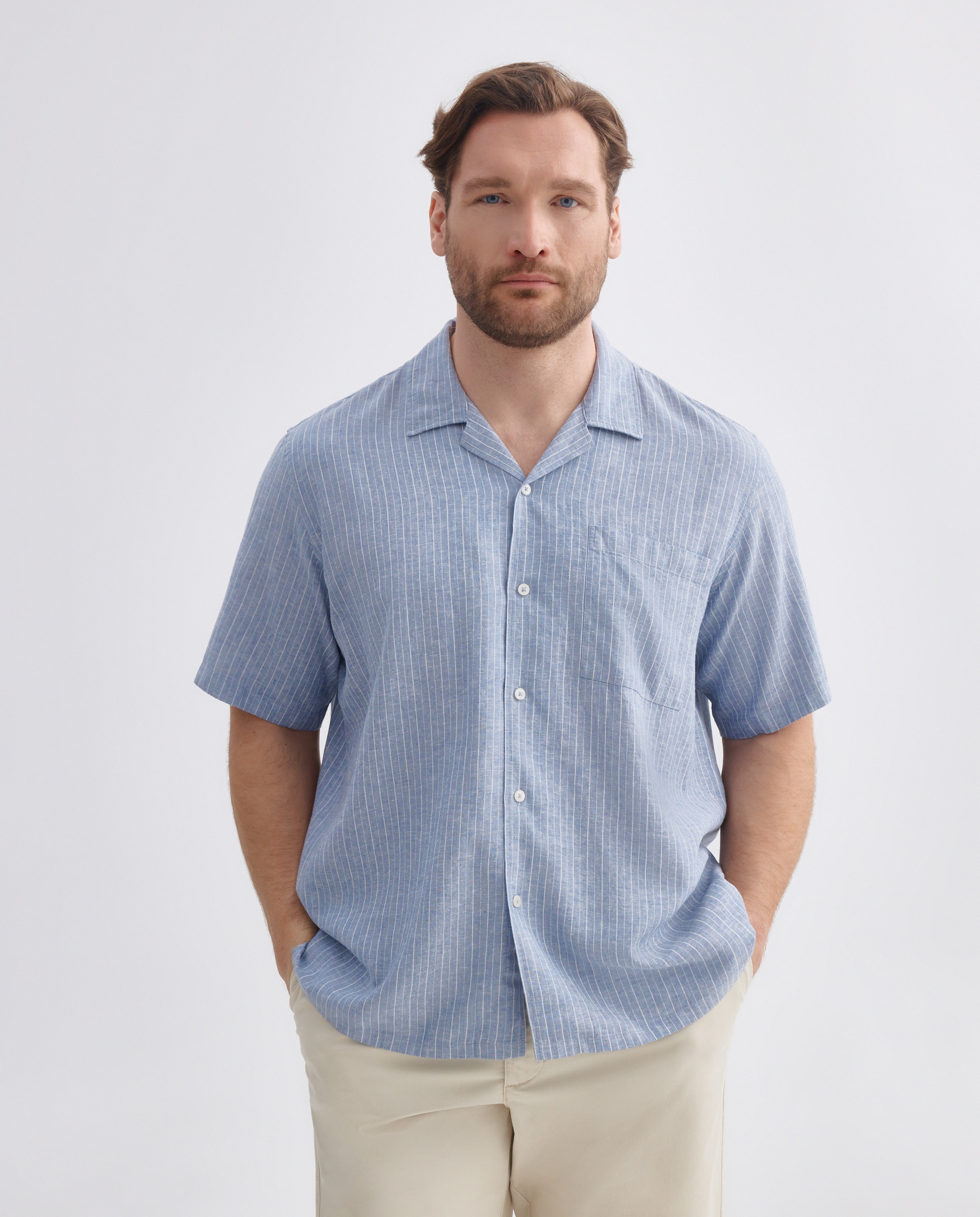 Imagem 0 de Camisa de Manga Curta Tamanhos Grandes com Gola Bowling