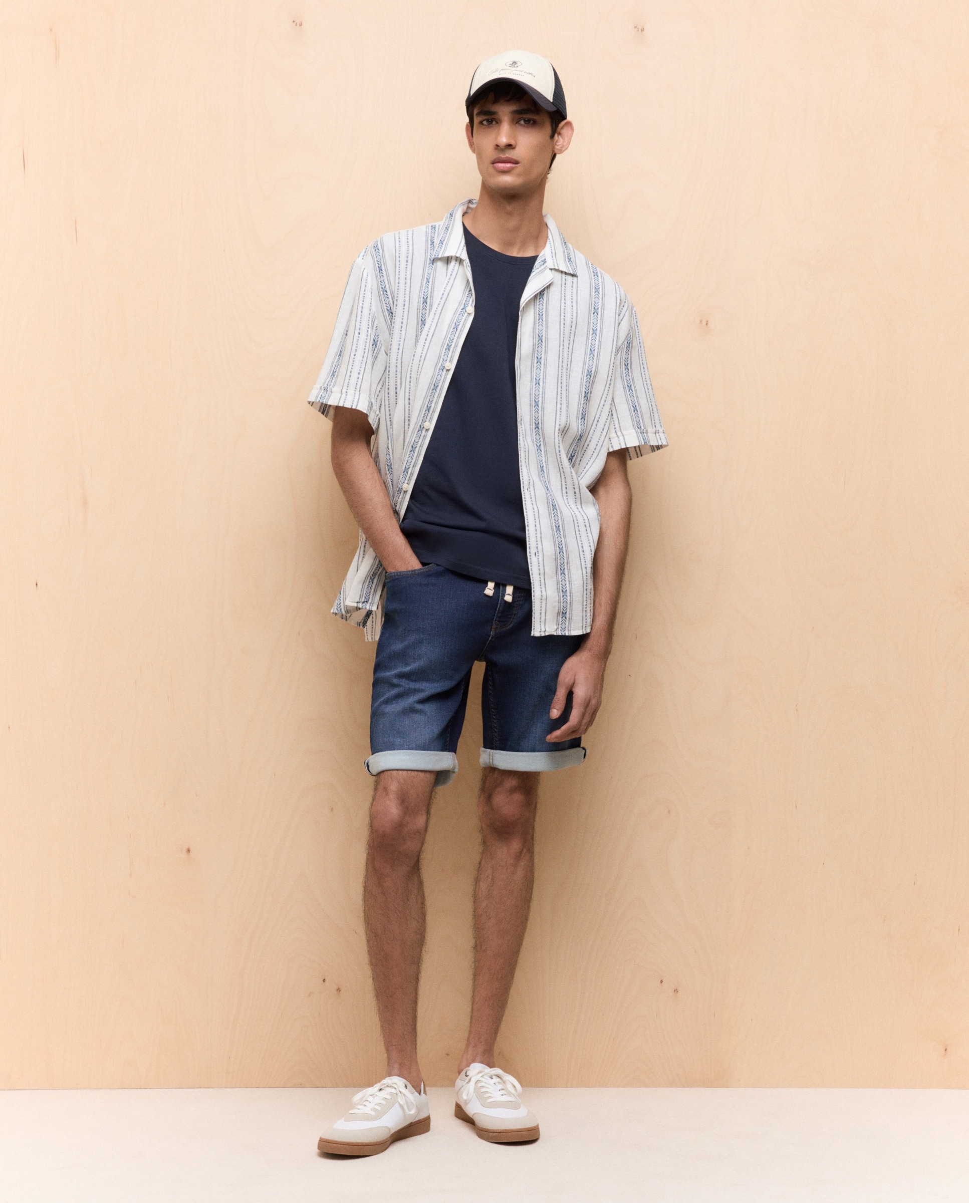 Imagem 0 de Bermudas de 5 Bolsos Knit Denim com Cordão