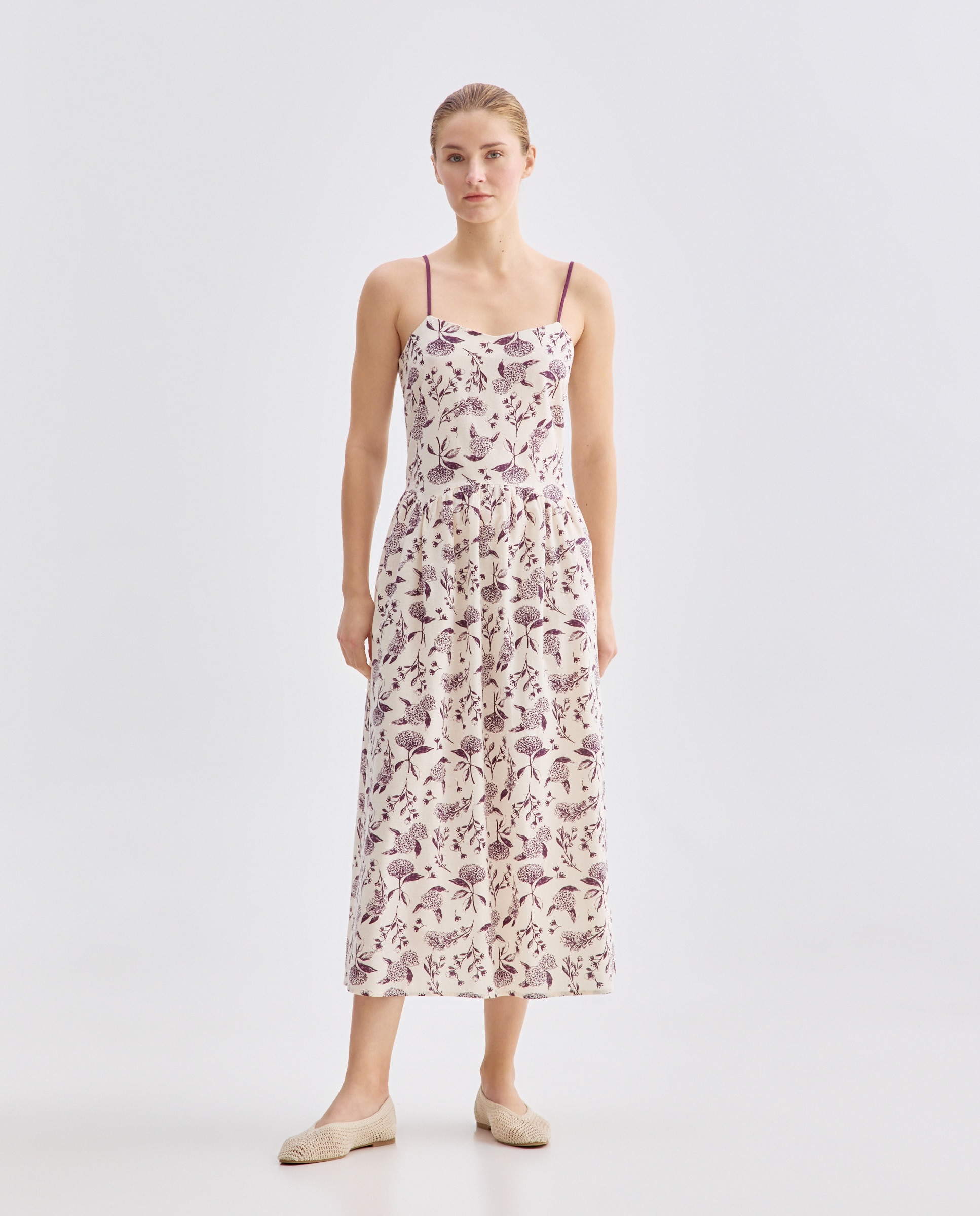 Imagen 0 de Vestido de mujer de flores con lino