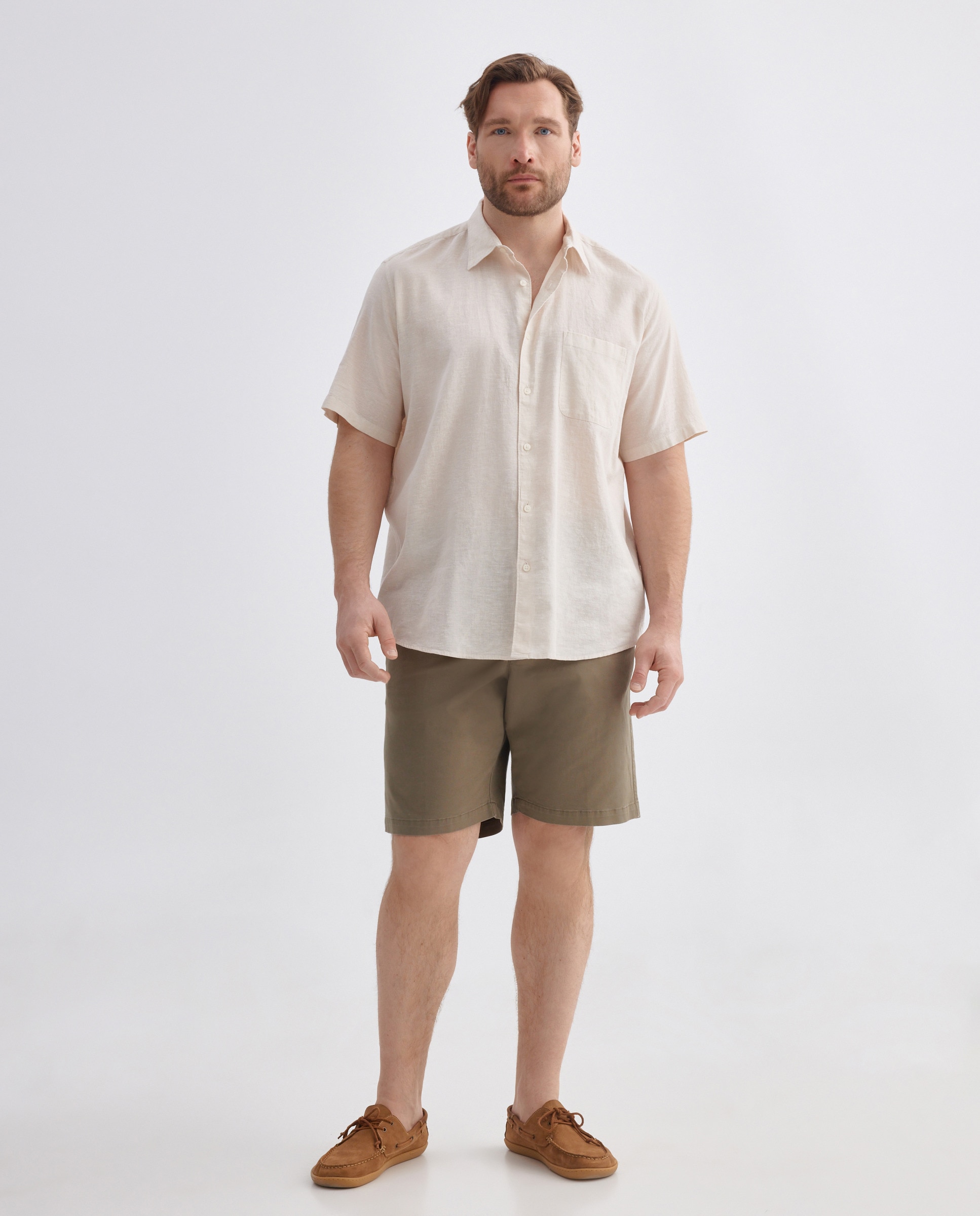 Camisa de Linho e Algodão Regular Fit Lisa com Manga Curta Bege-2