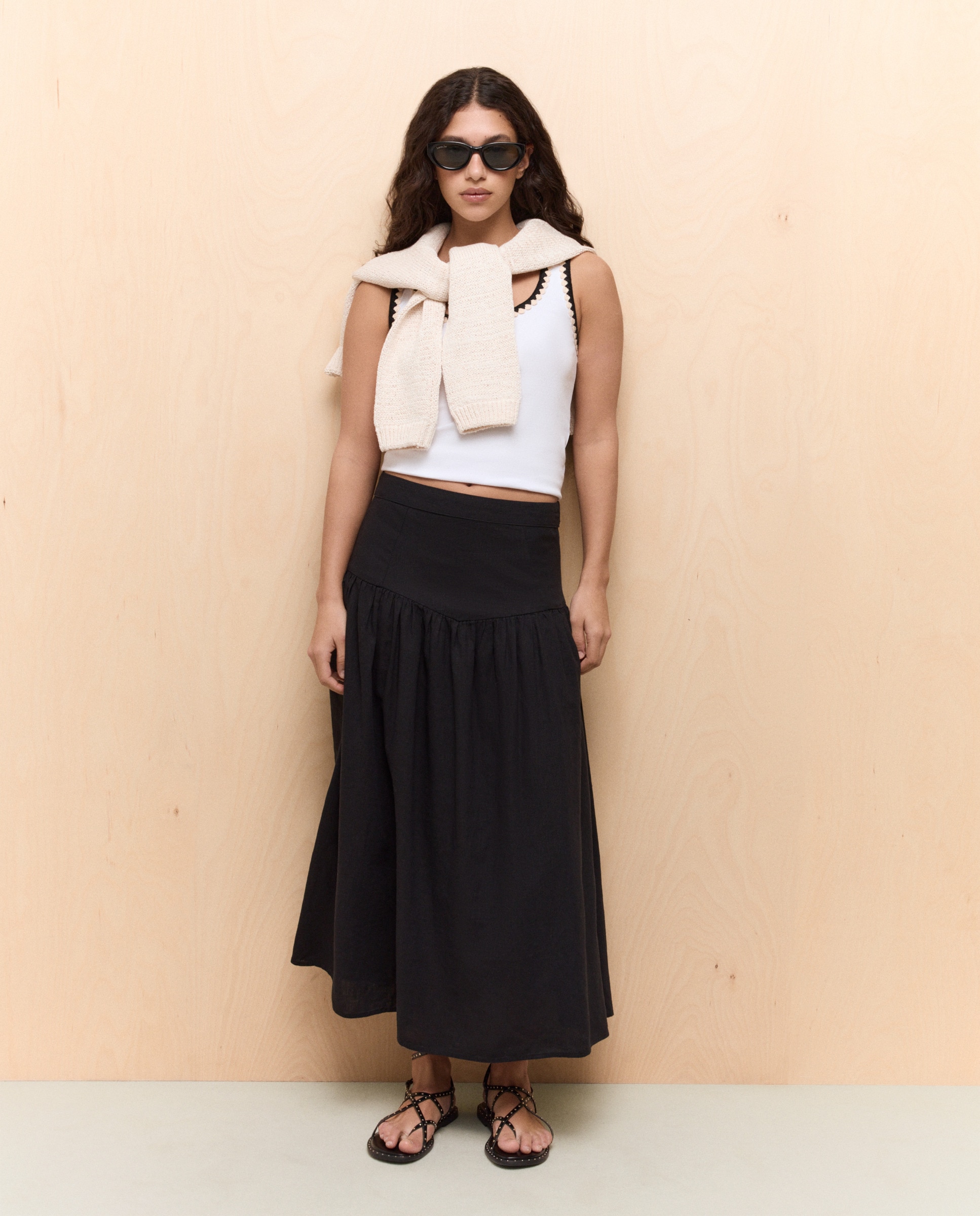 Saia Midi de Linho Preto-1
