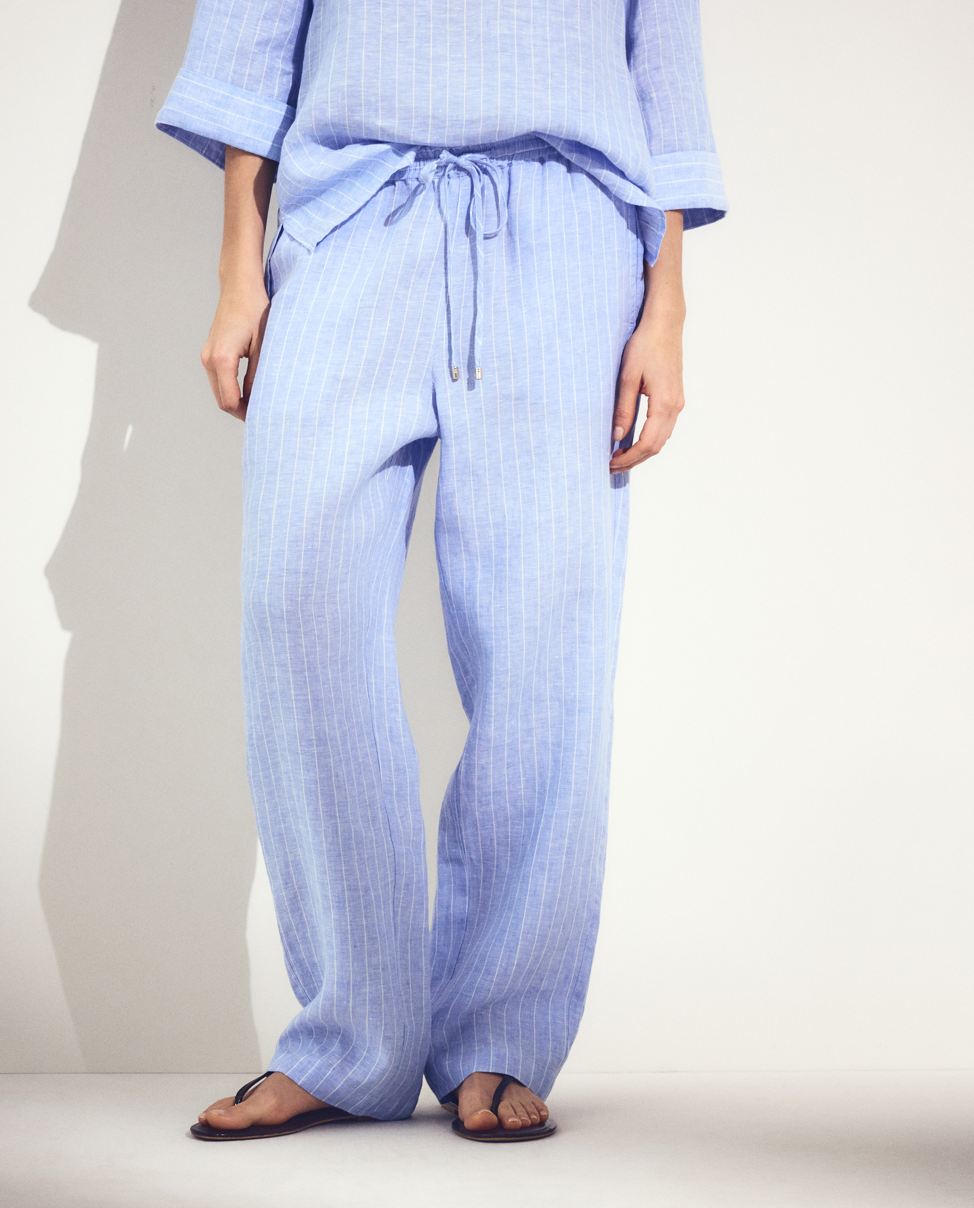 Joggers Lisas de Linho Azul-2