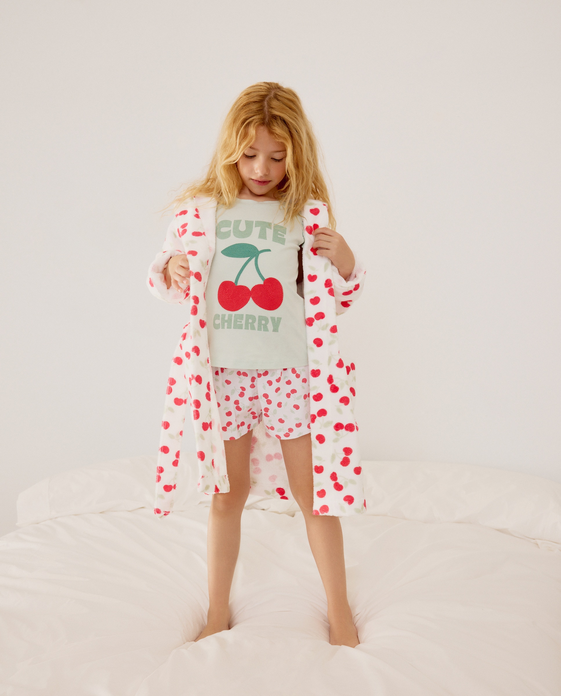 Pijama Curto com Estrela Branco-2