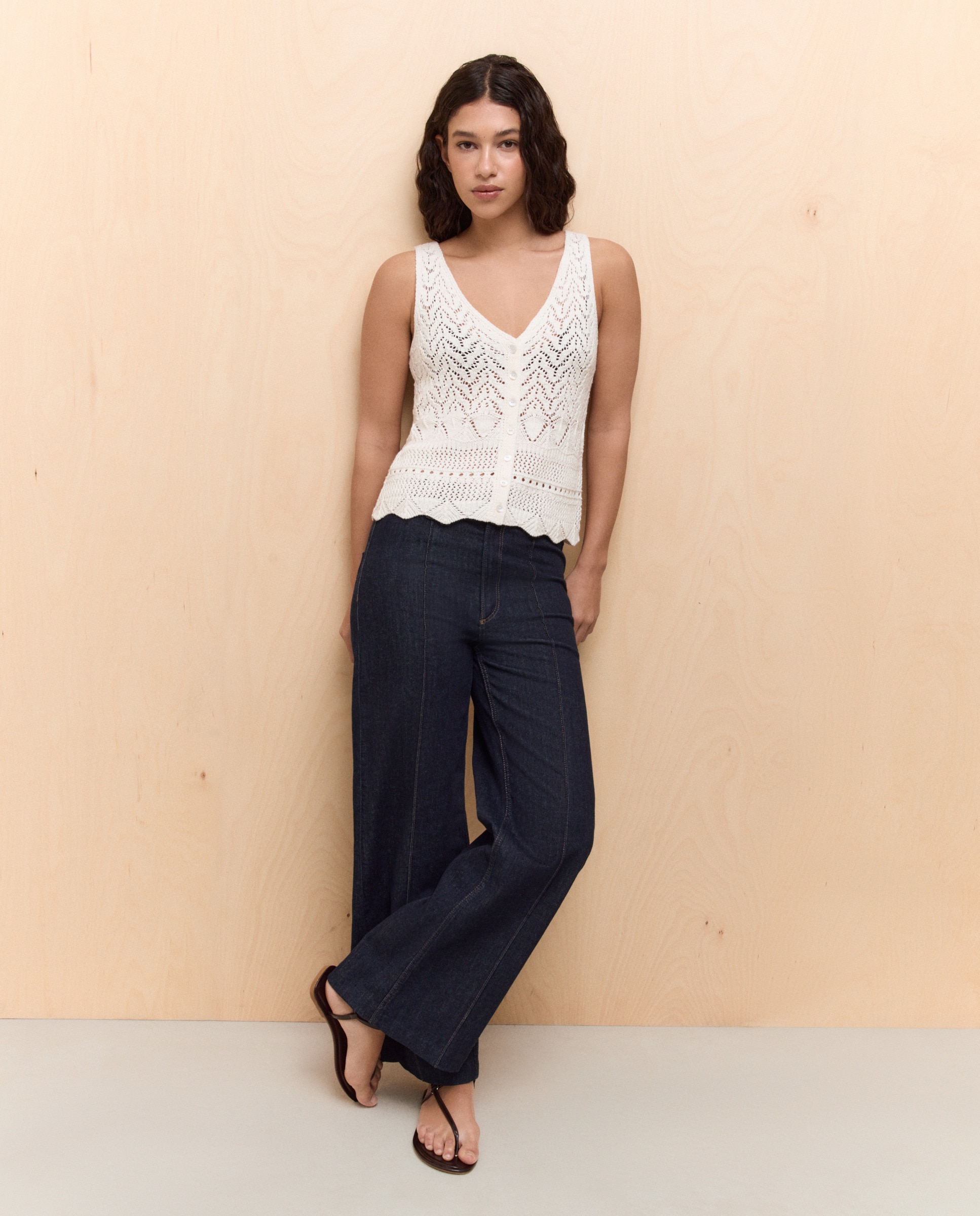 Top de Malha Tipo Crochet de Alças com Botões 120 Cru-2