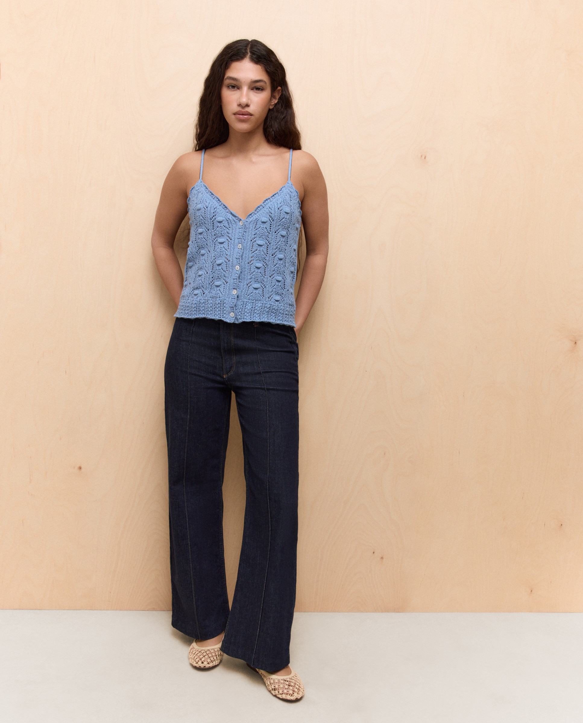 Imagem 0 de Top de Malha Tipo Crochet com Alças