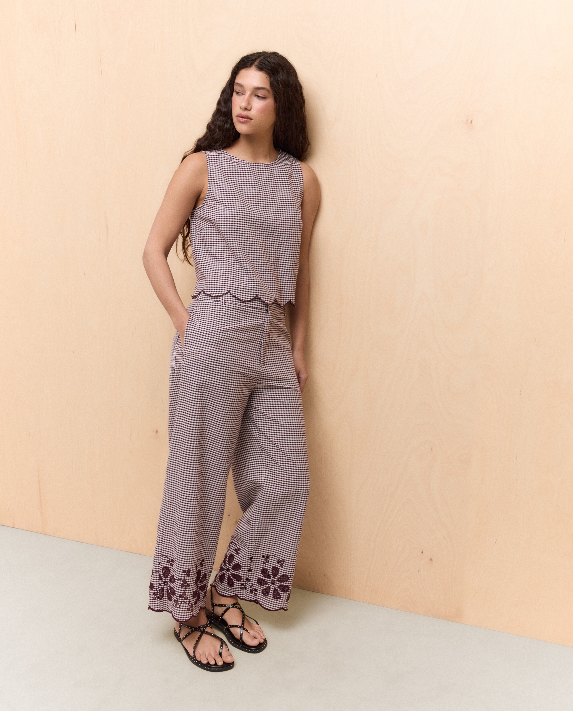 Calças Tipo Culotte com Bainha Bordada Vermelho-1