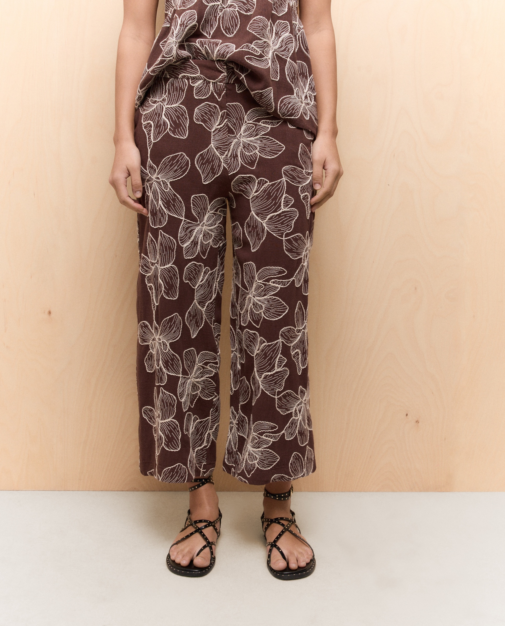 Imagem 0 de Calças Culotte de Linho com Bordado