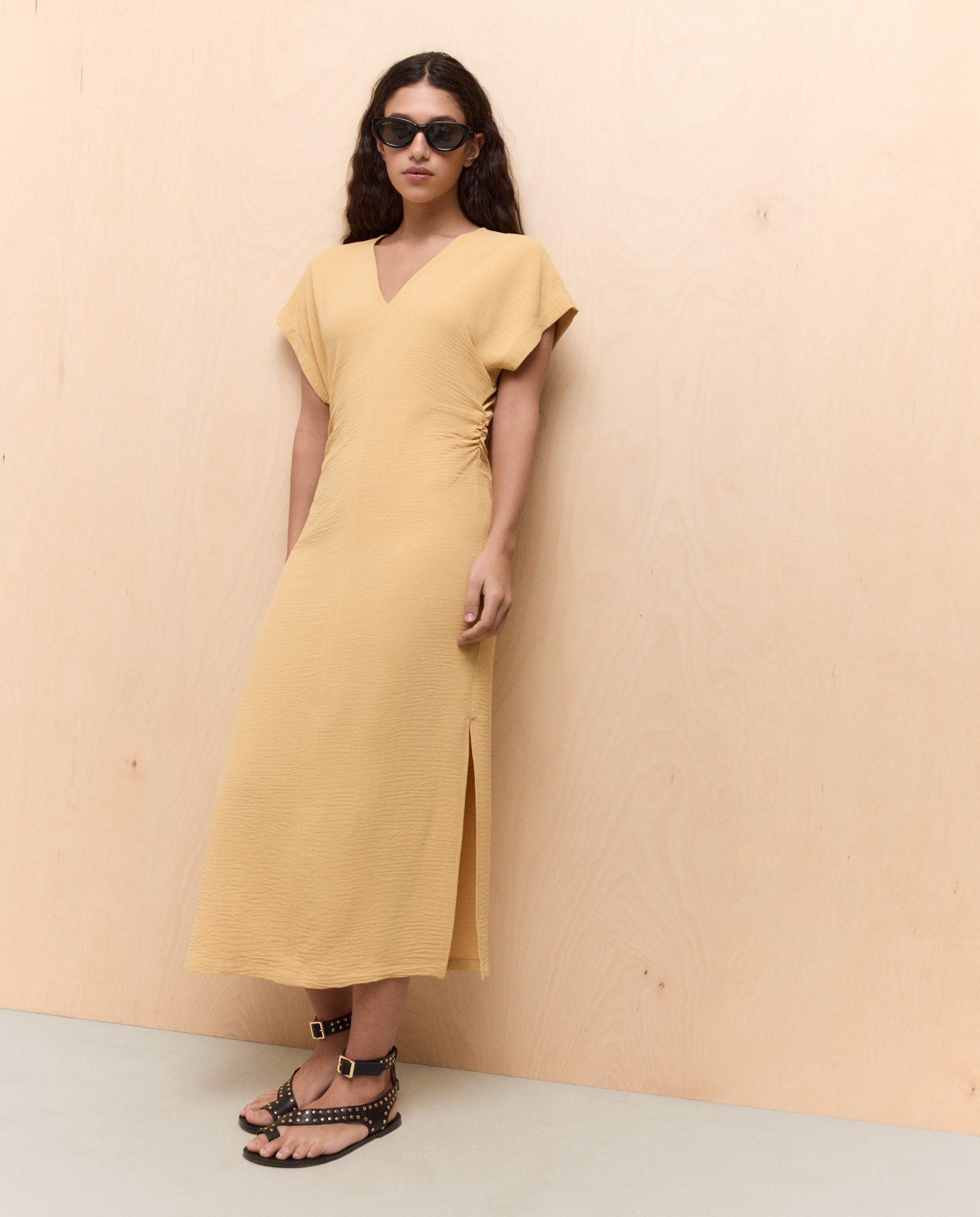 Imagem 0 de Vestido Midi Drapeado sem Mangas