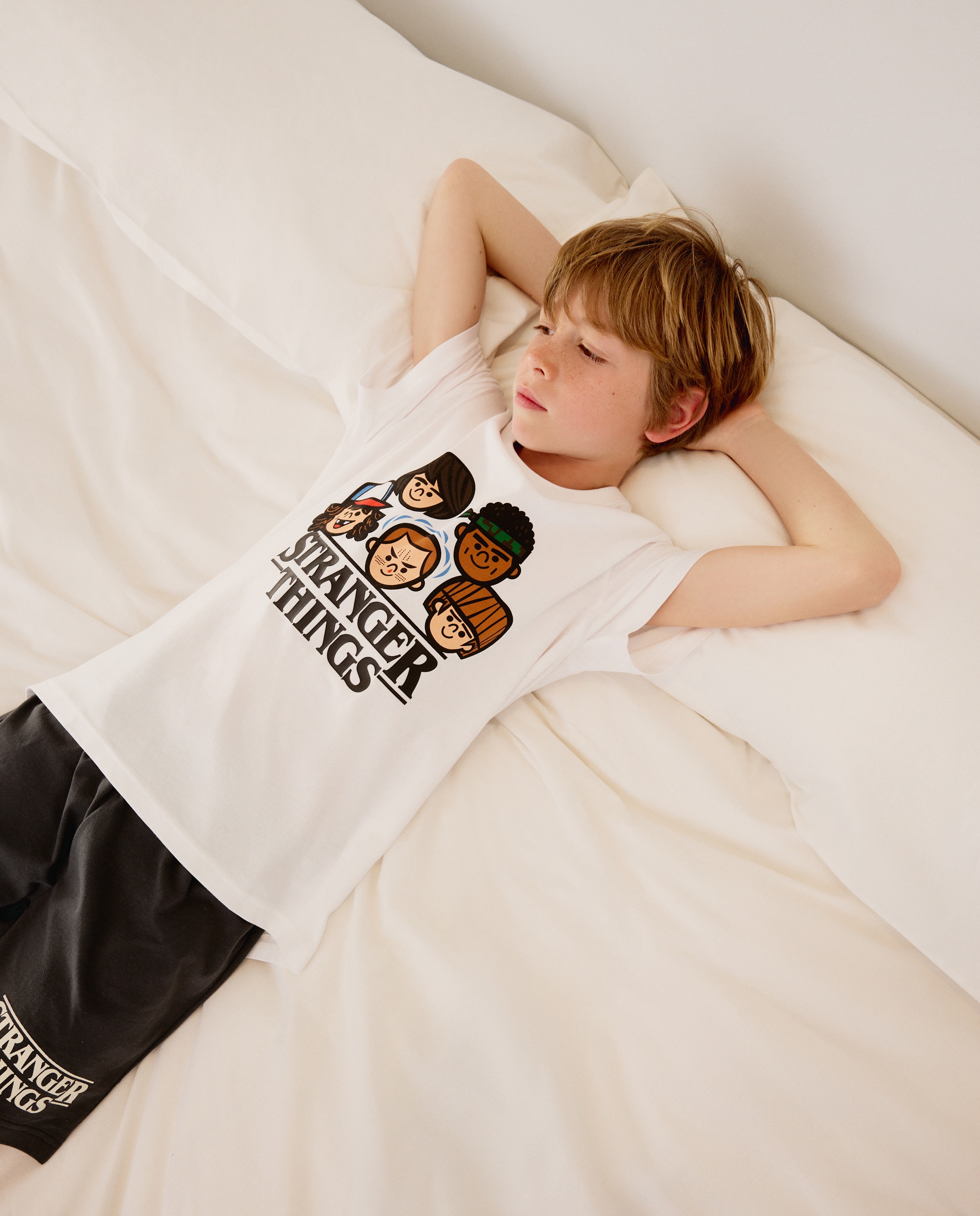 Pijama Stranger Things Cotton Juice Branco-2