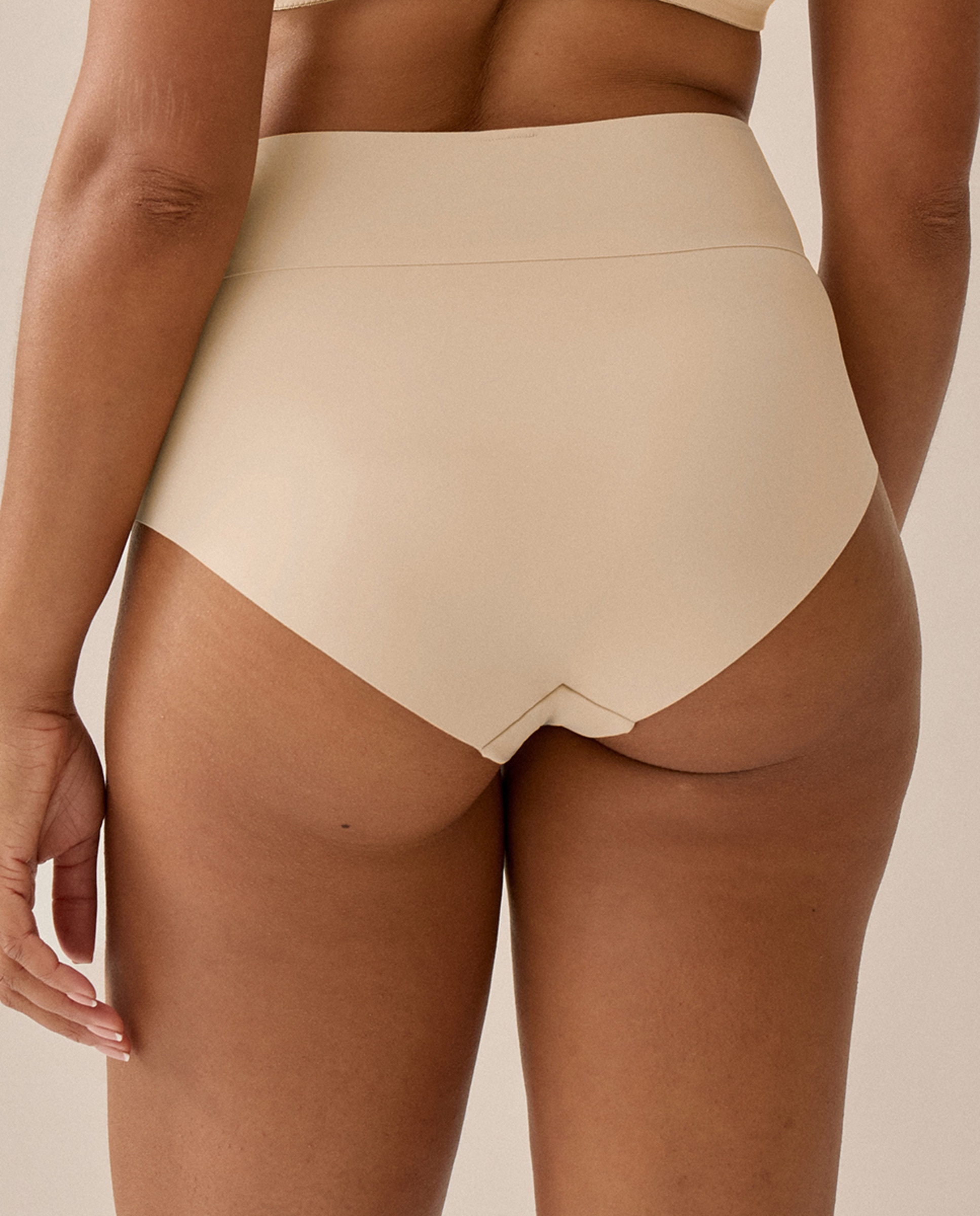 Cueca de Cintura Subida Bege-2