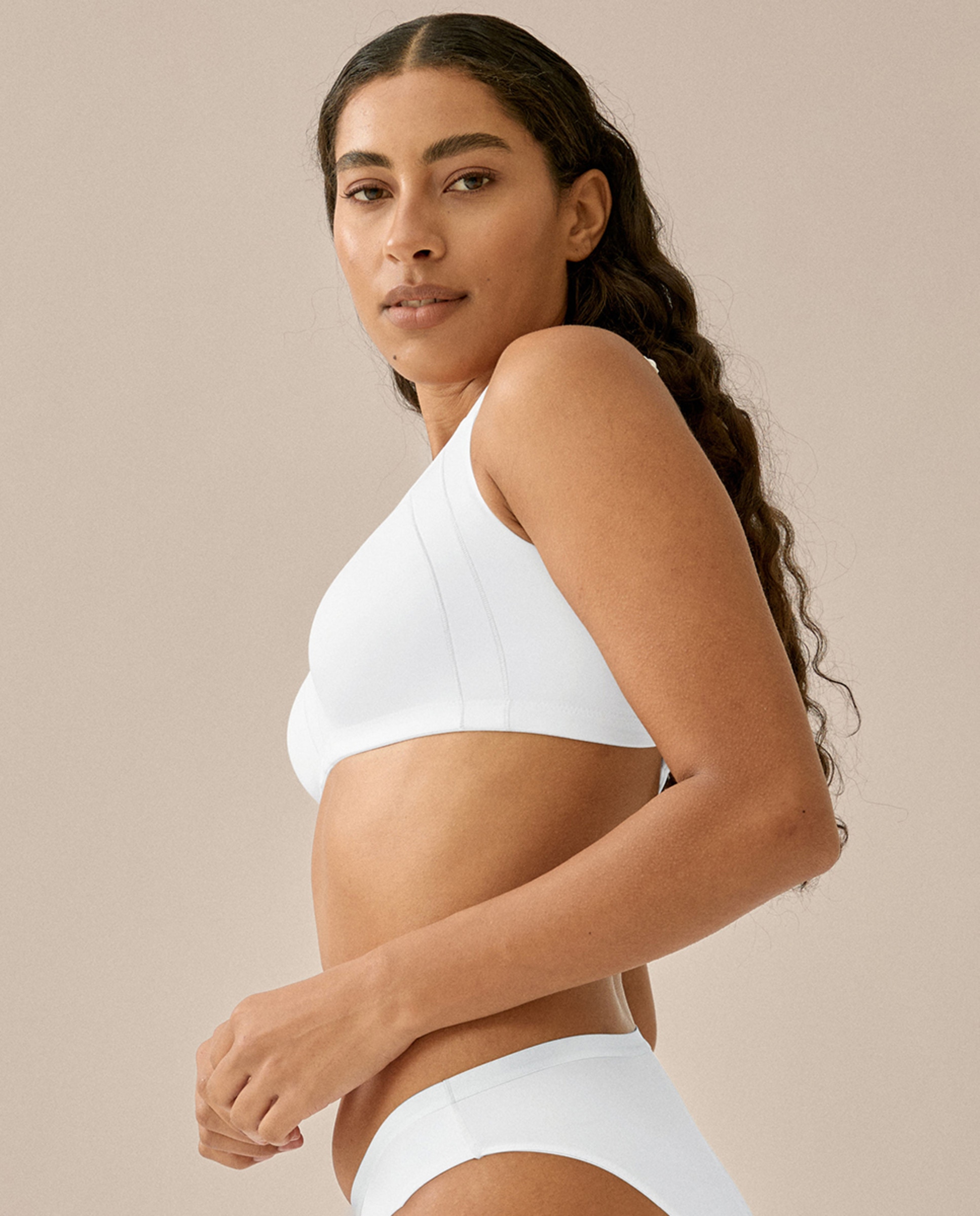 Soutien Redutor sem Aros e com Lados Altos Branco-3