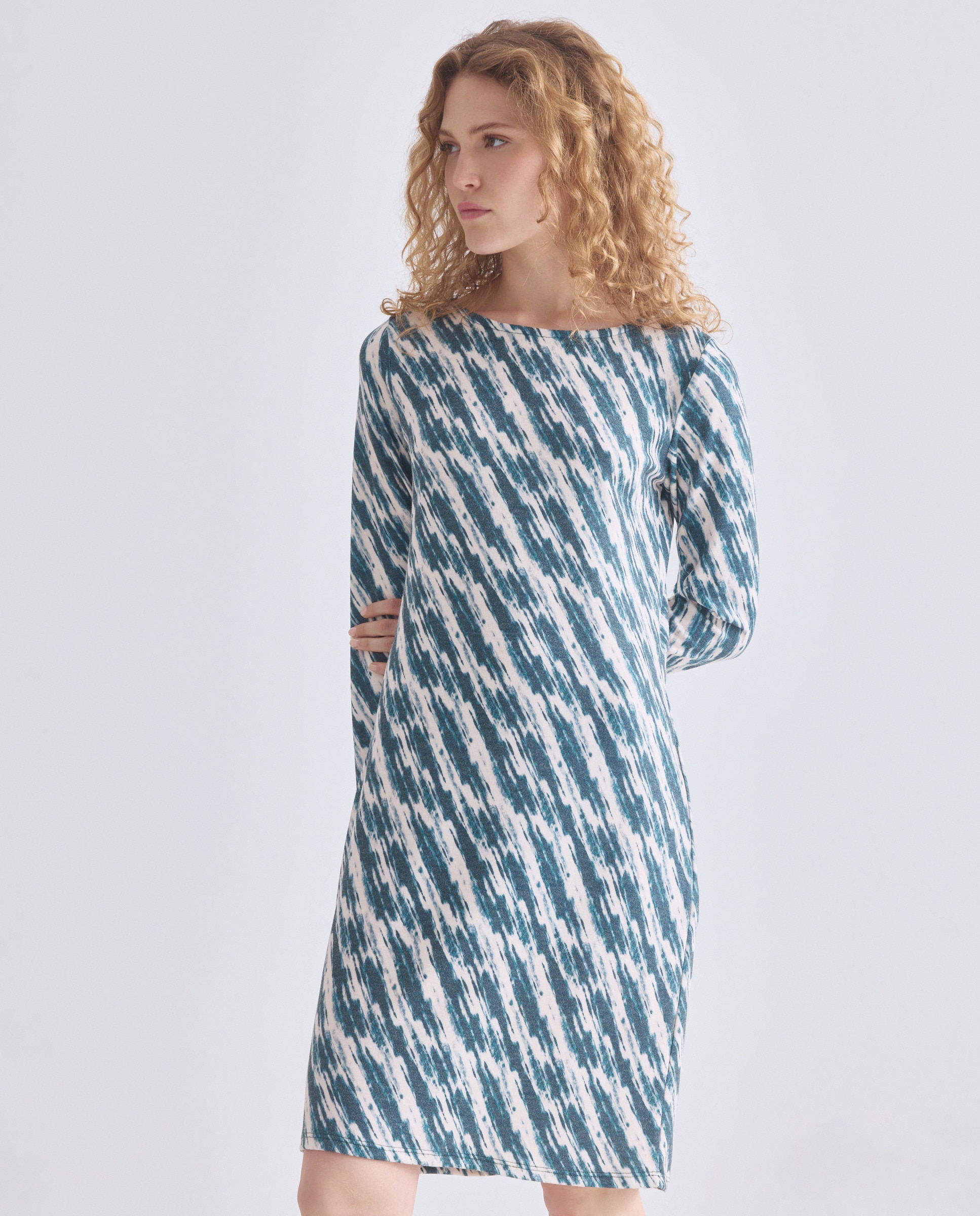 Imagem 0 de Vestido estampado de manga comprida