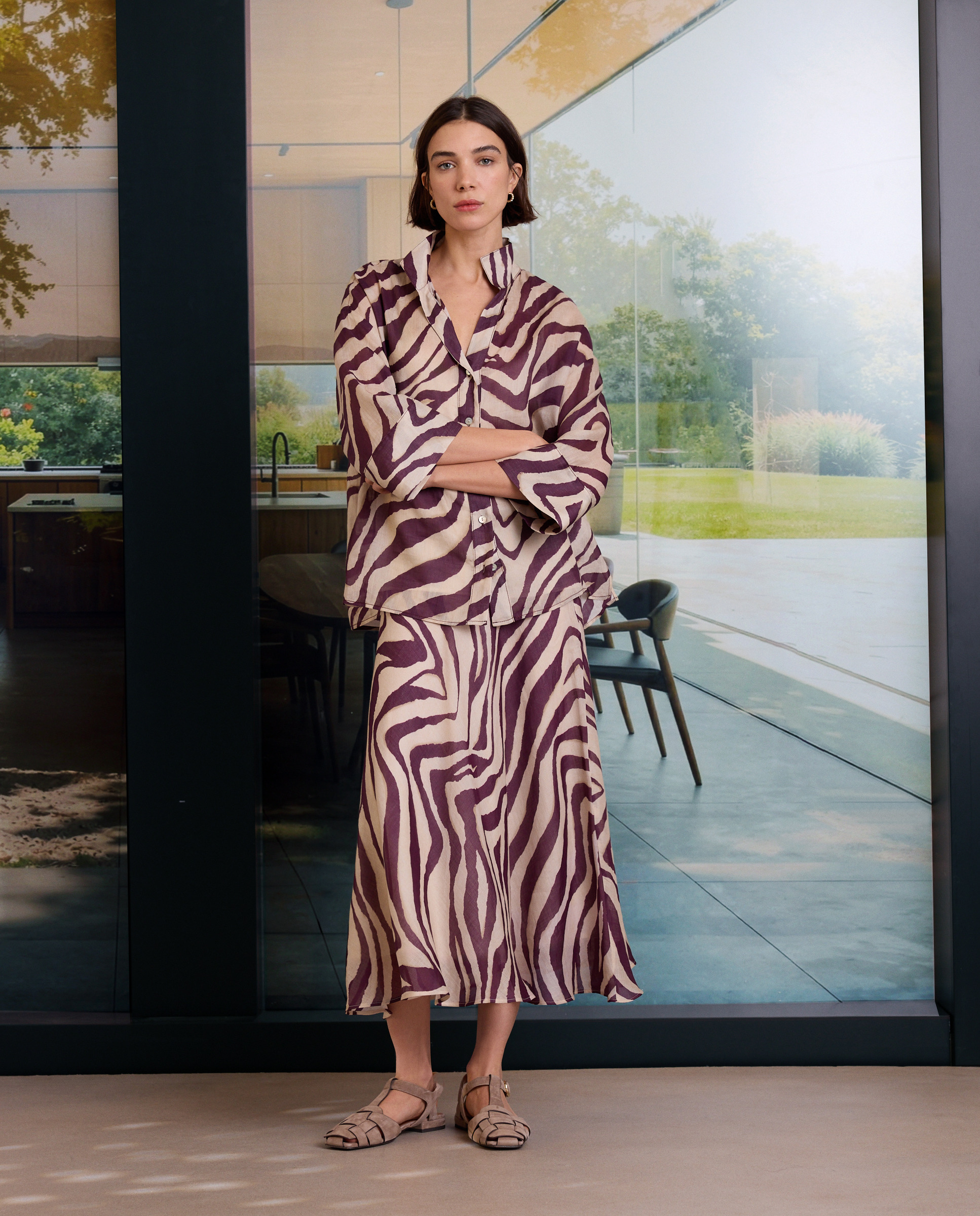 Imagen 0 de Falda midi animal print Morado