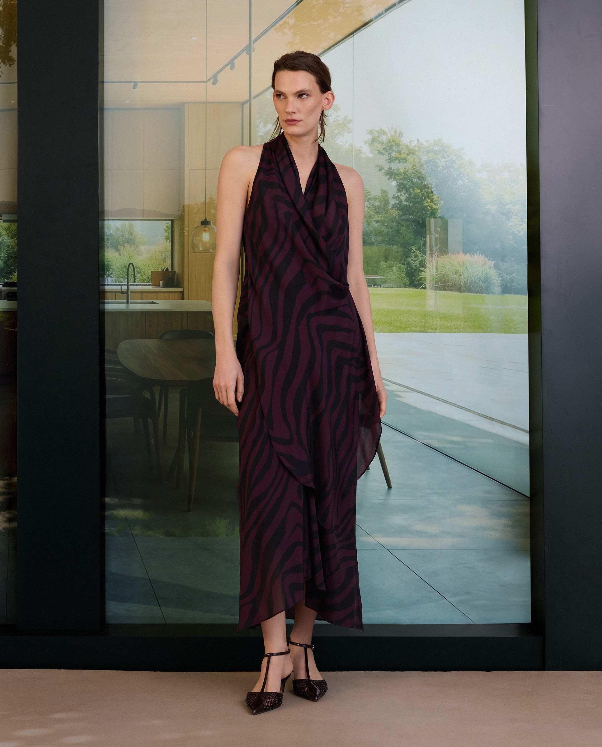 Imagem 0 de Vestido de Seda sem Mangas com Animal Print de Zebra