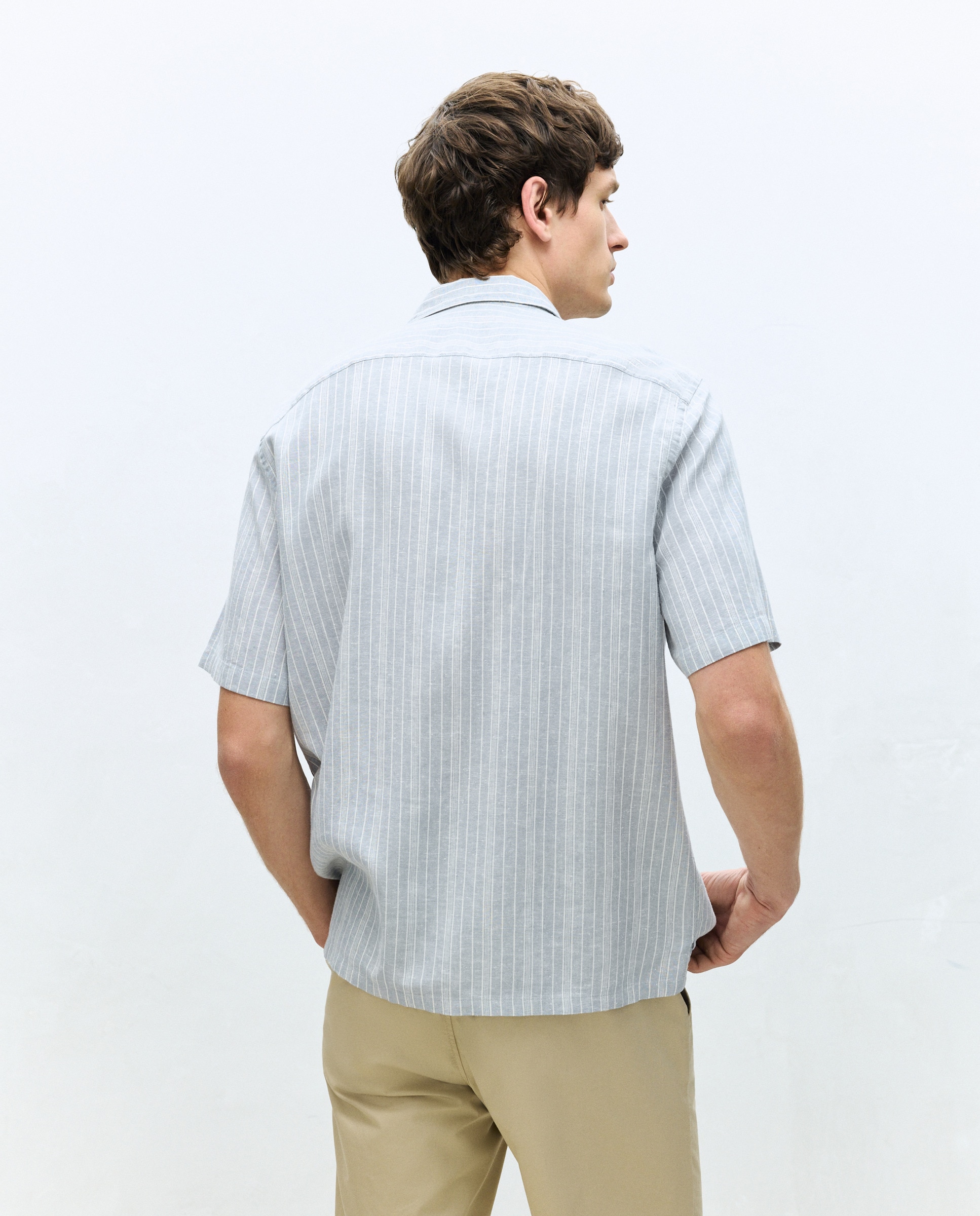 Camisa de Colarinho Bowling às Riscas Classic Fit com Manga Curta Anil-3