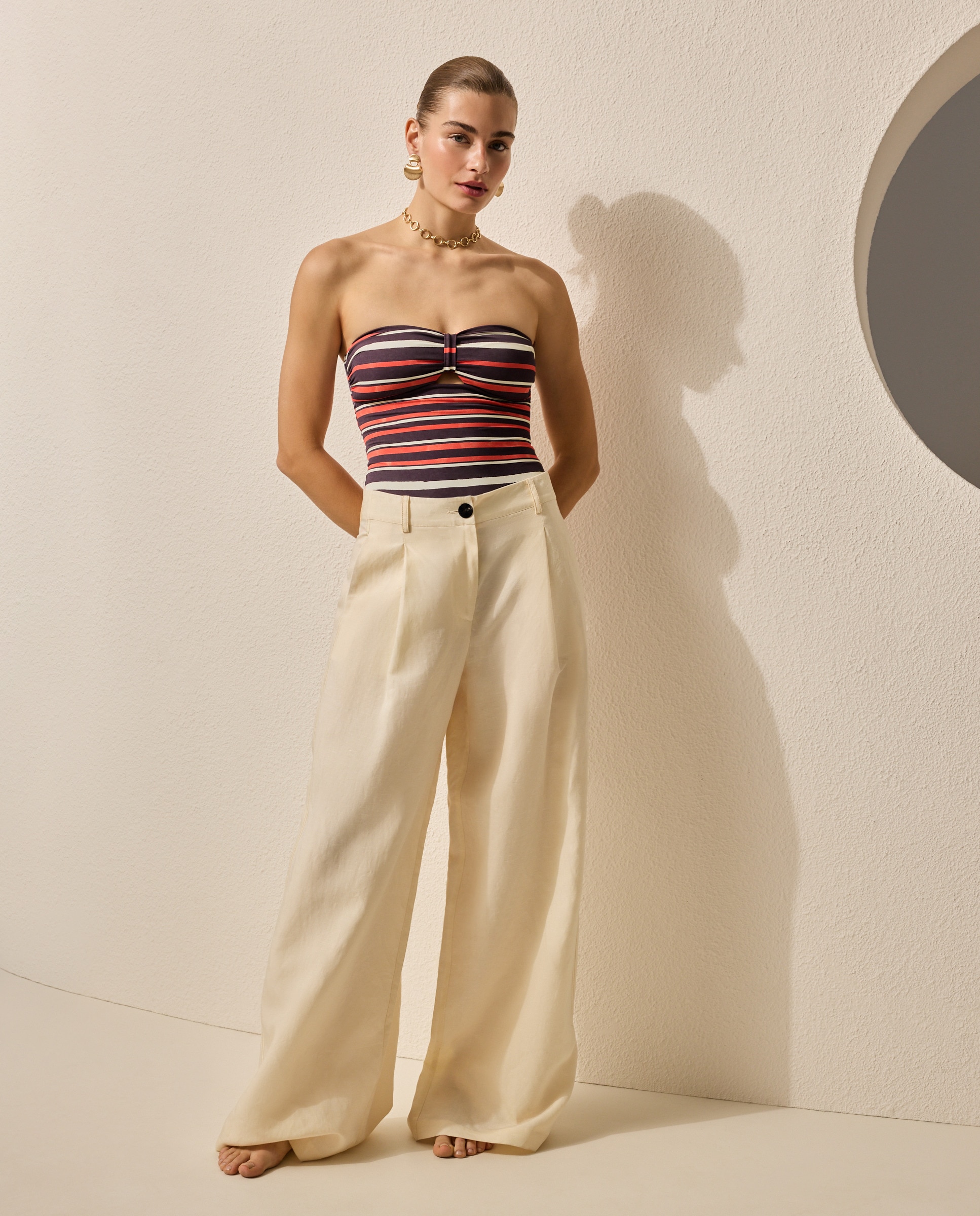 Fato de Banho Bandeau com Estampado às Riscas e Detalhe Castanho-1
