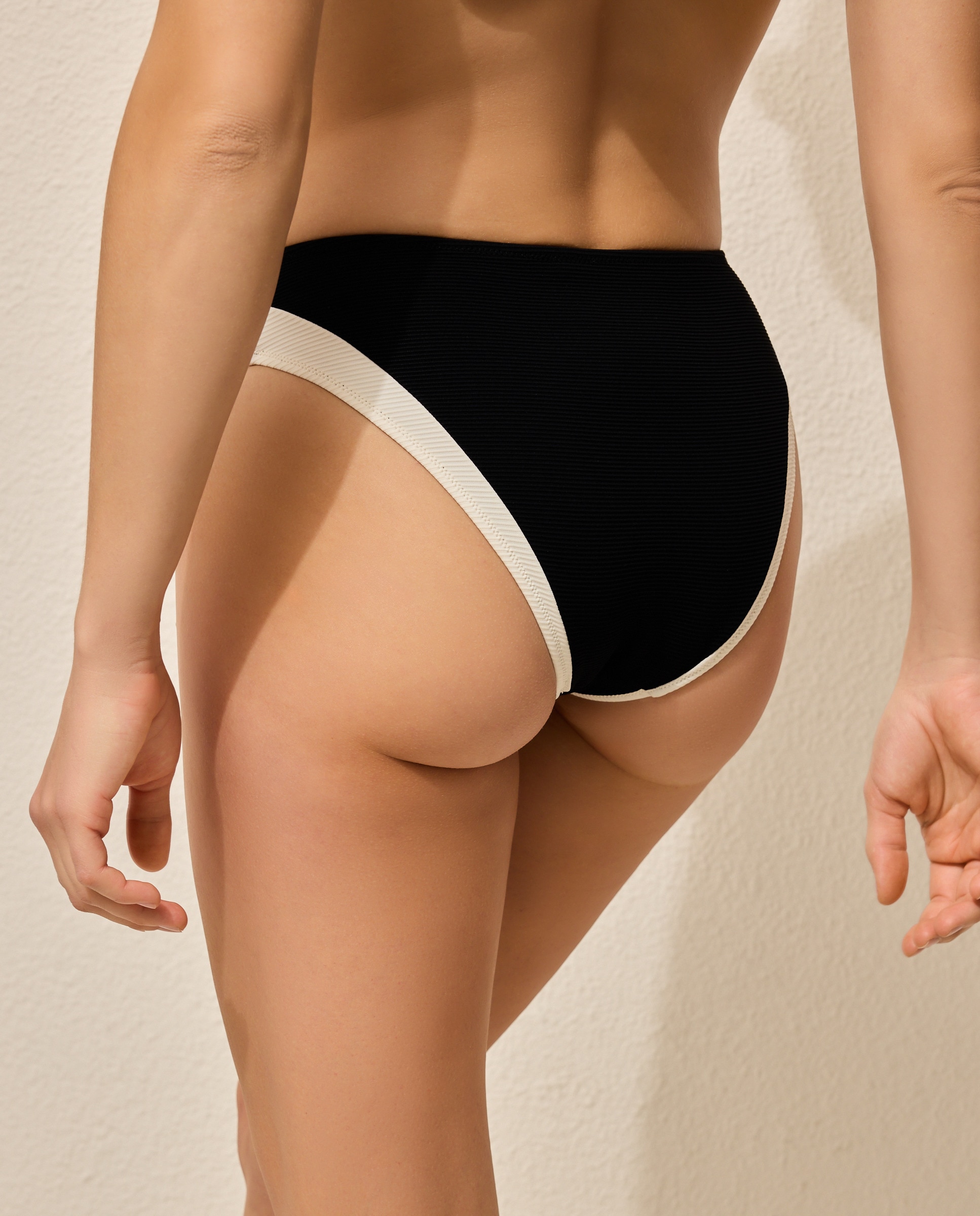 Cueca de biquíni bicolor Preto-3