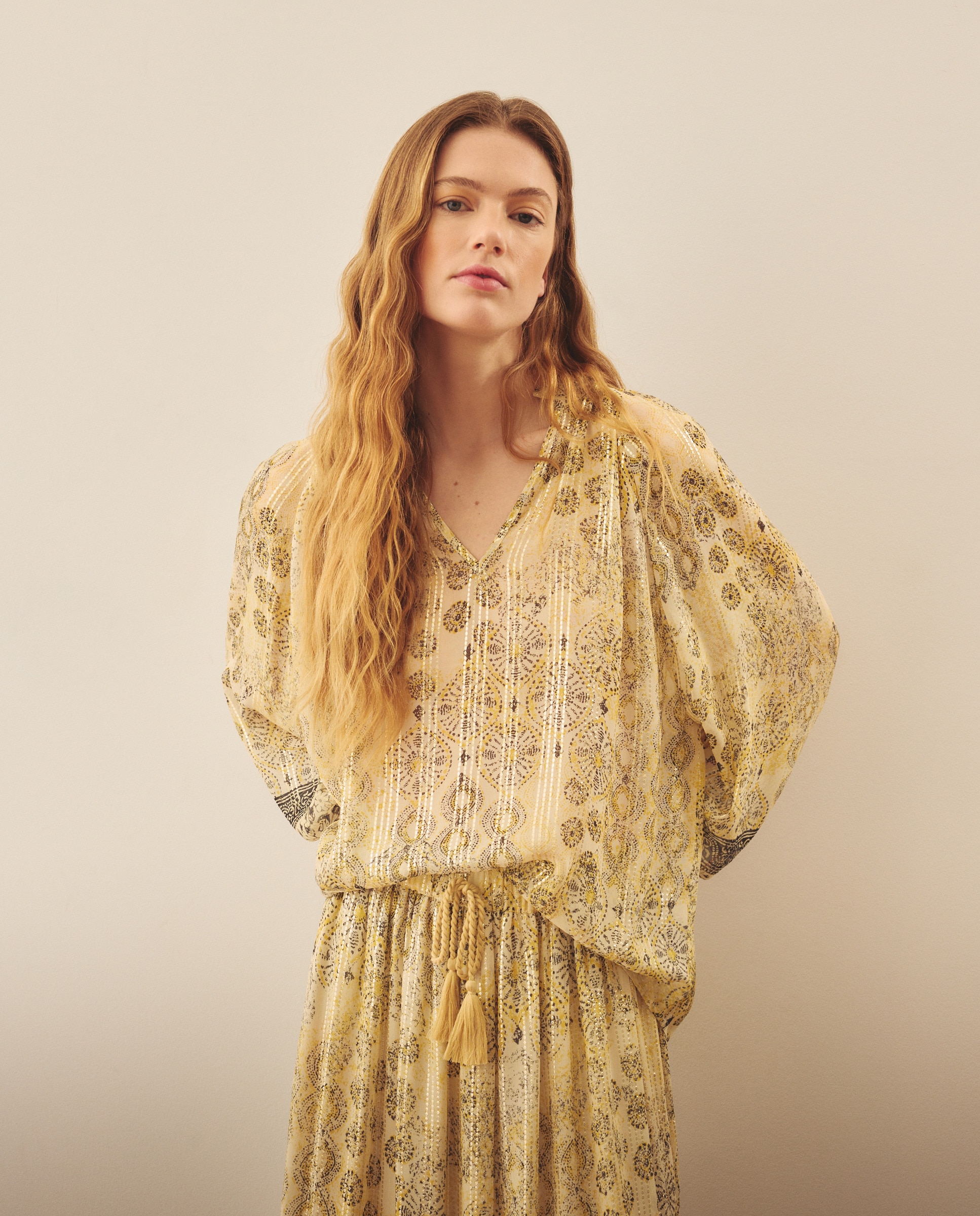 Blusa Estampada de Chiffon Amarelo-1