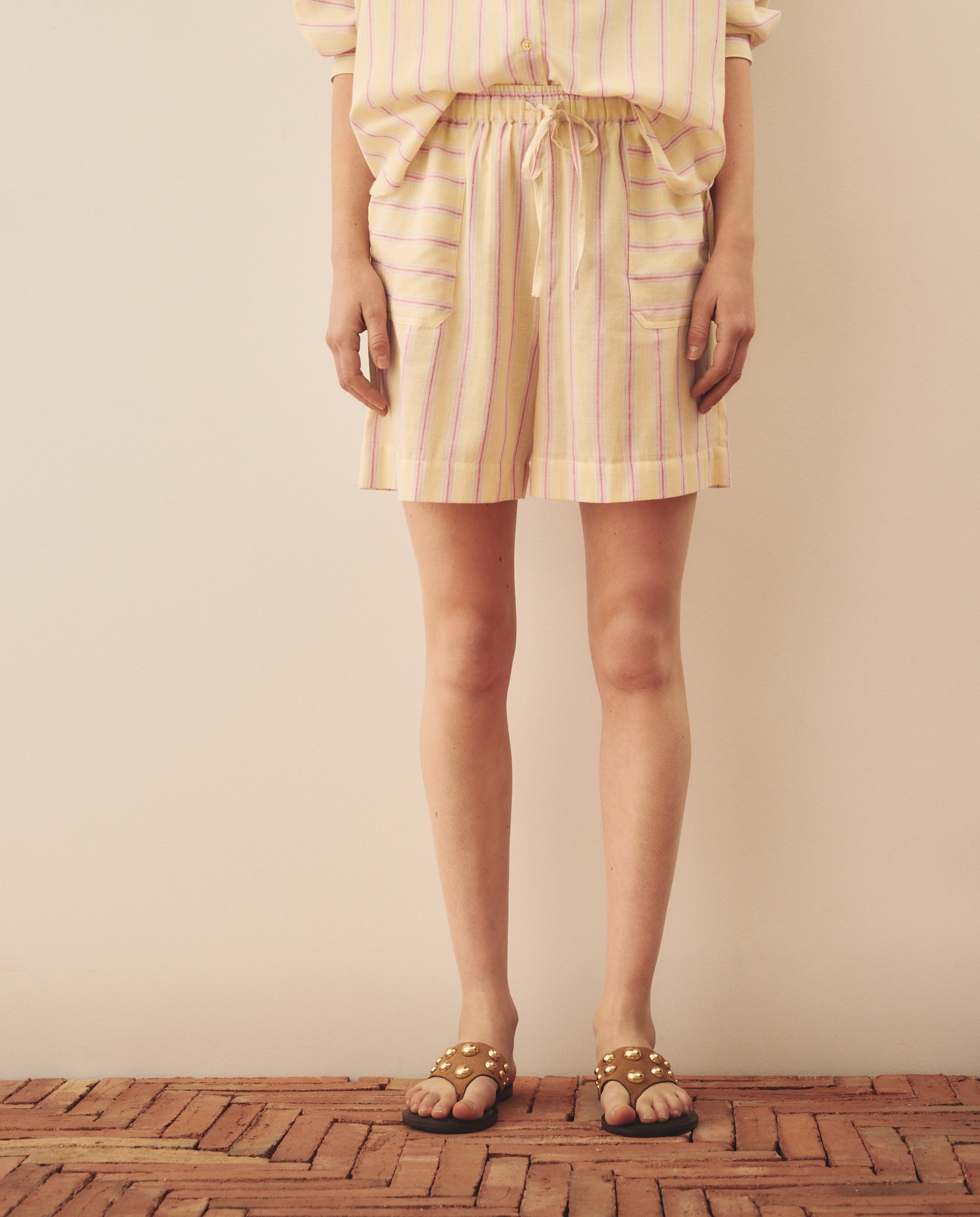 Bermudas de Algodão às Riscas Amarelo-2