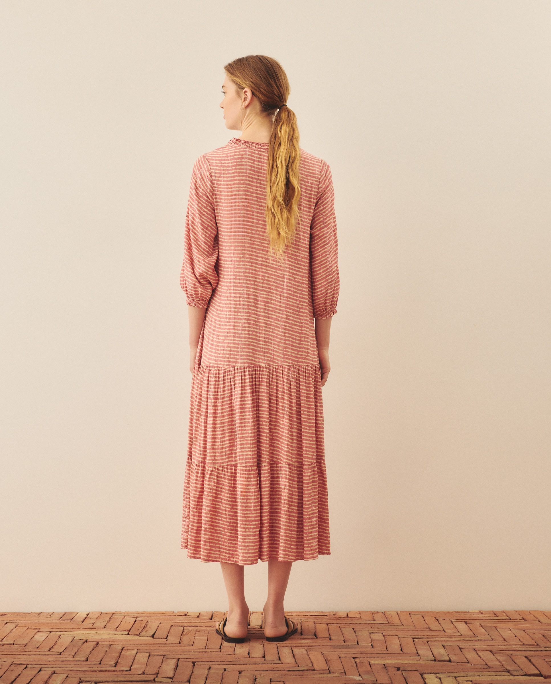 Vestido Comprido com Manga com Pregas Castanho-3