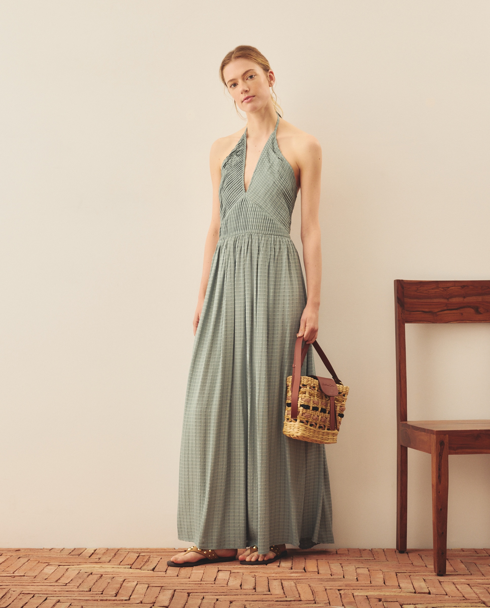 Vestido Comprido com Decote de Tiras Sabão-1