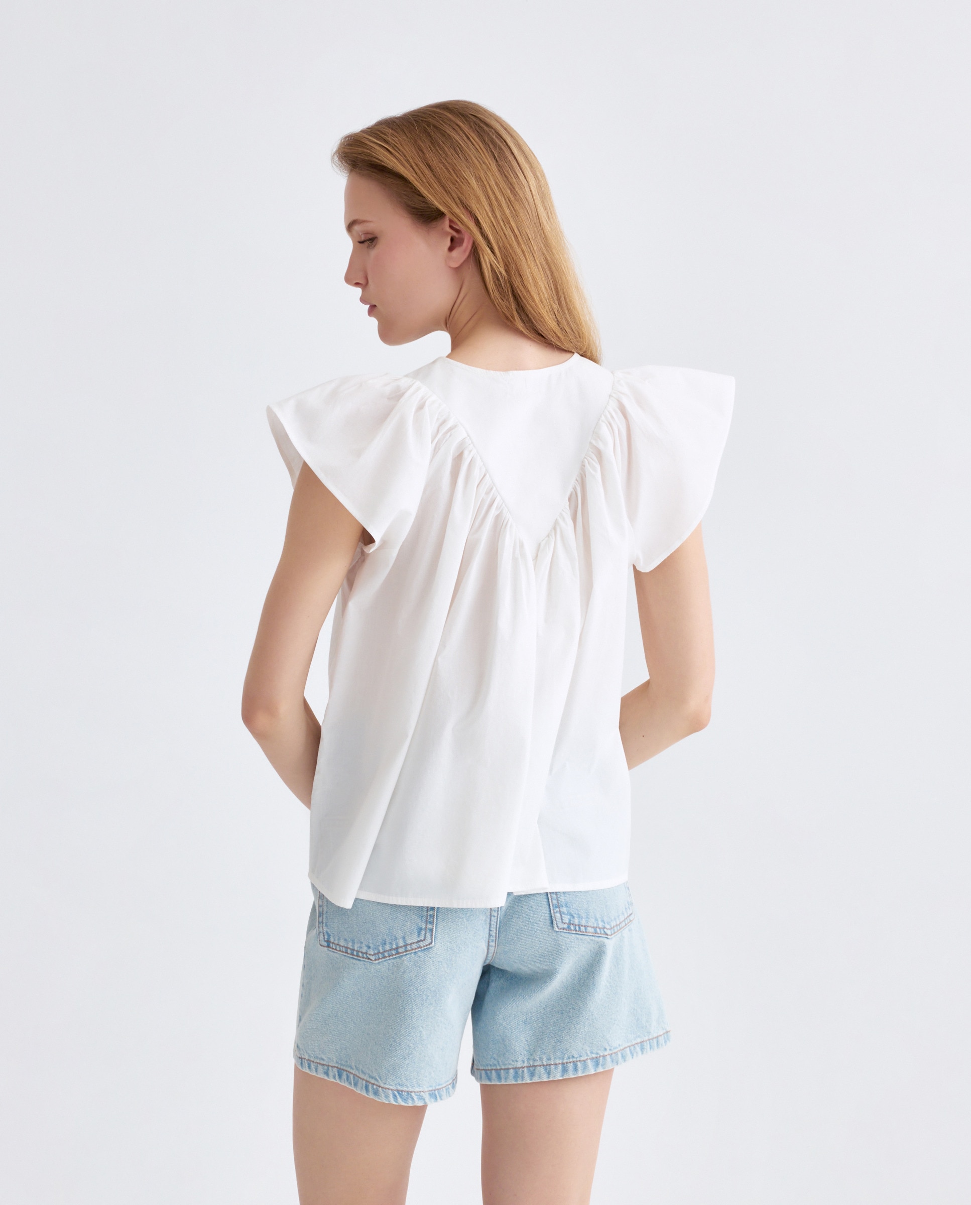 Blusa de mujer con jaretas en canesú Blanco-3