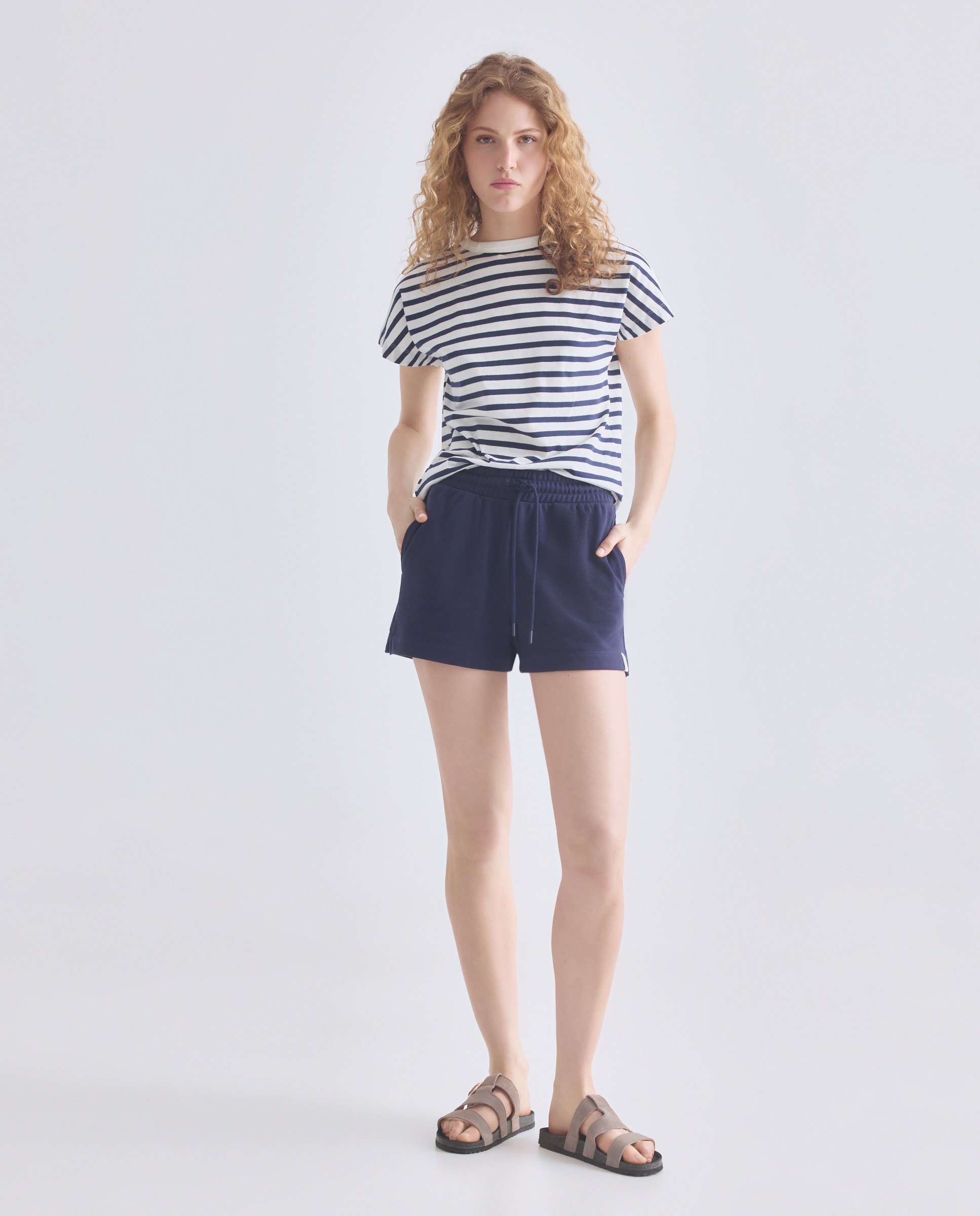 Imagen 0 de Pantalones cortos de mujer de felpa