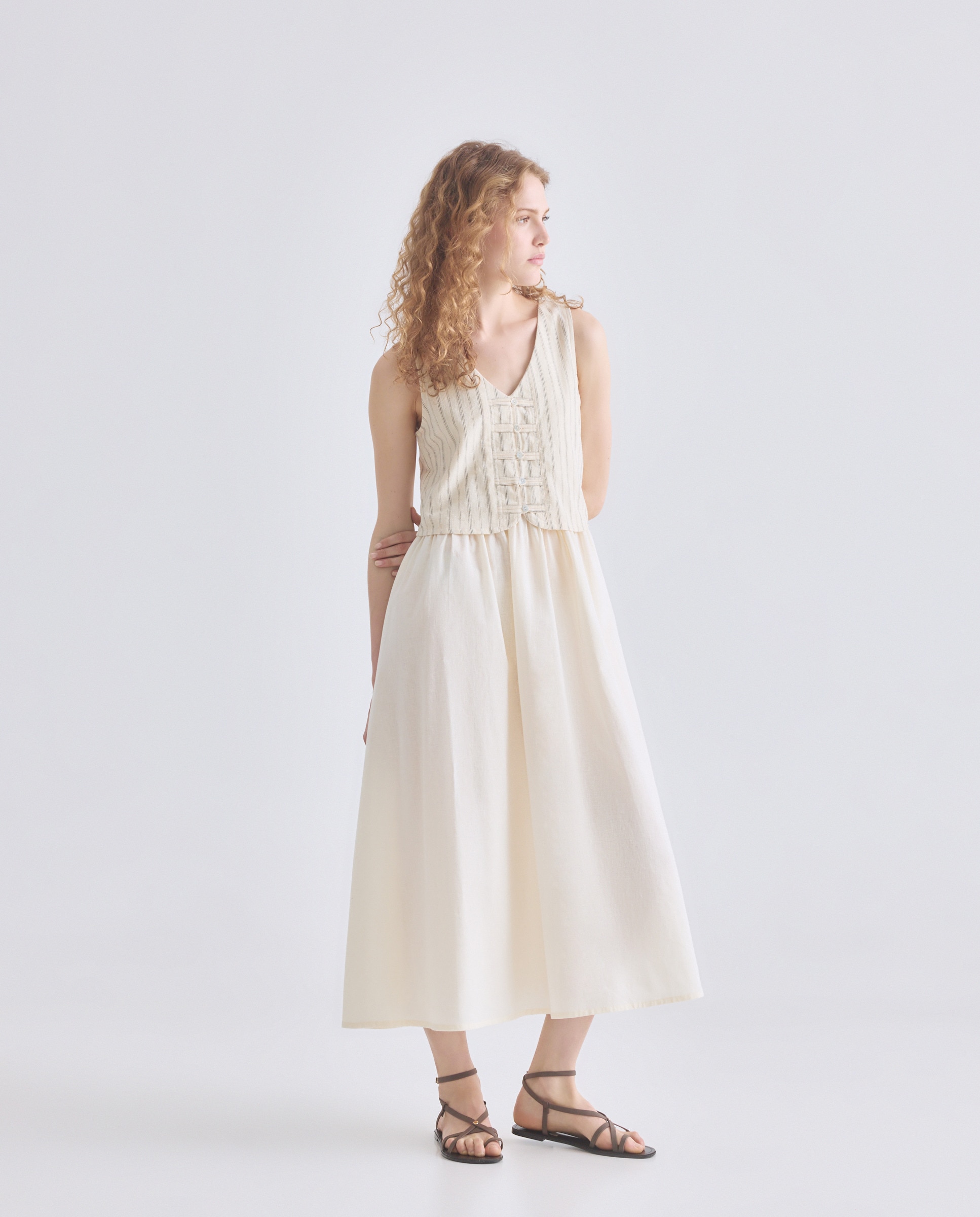 Vestido de mujer con chaleco 120 Crudo-2