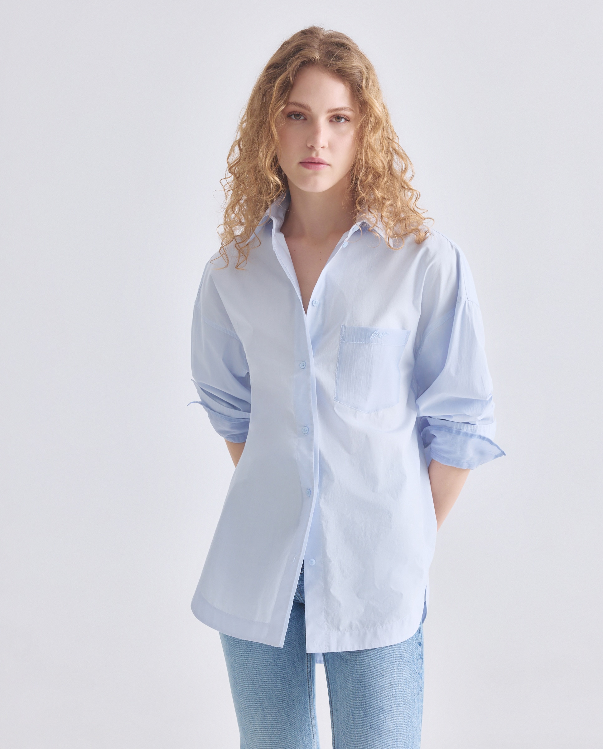 Imagem 0 de Camisa Relaxed com Detalhes de Mangas Duplas.