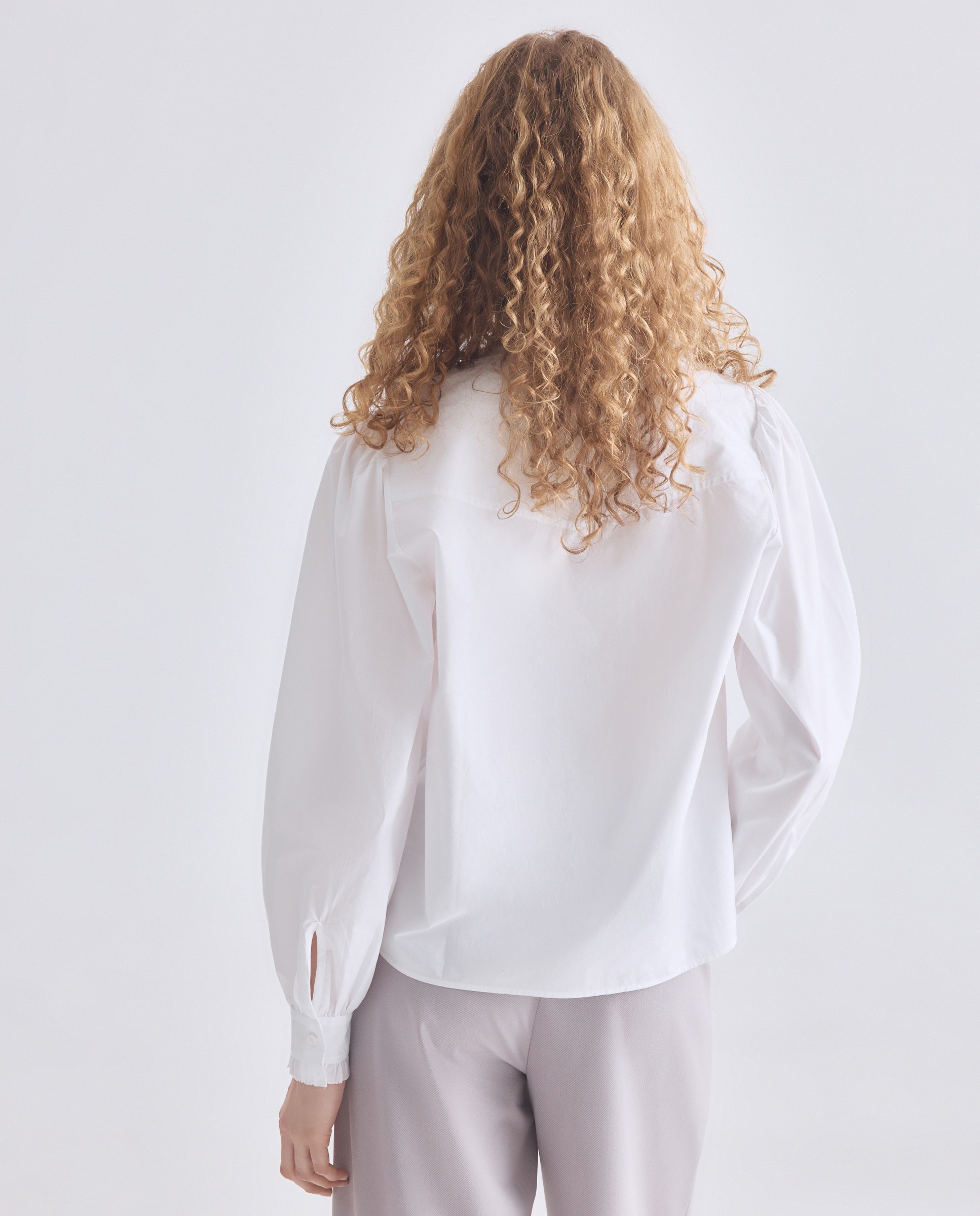 Camisa Regular com Manga Comprida Branco-4